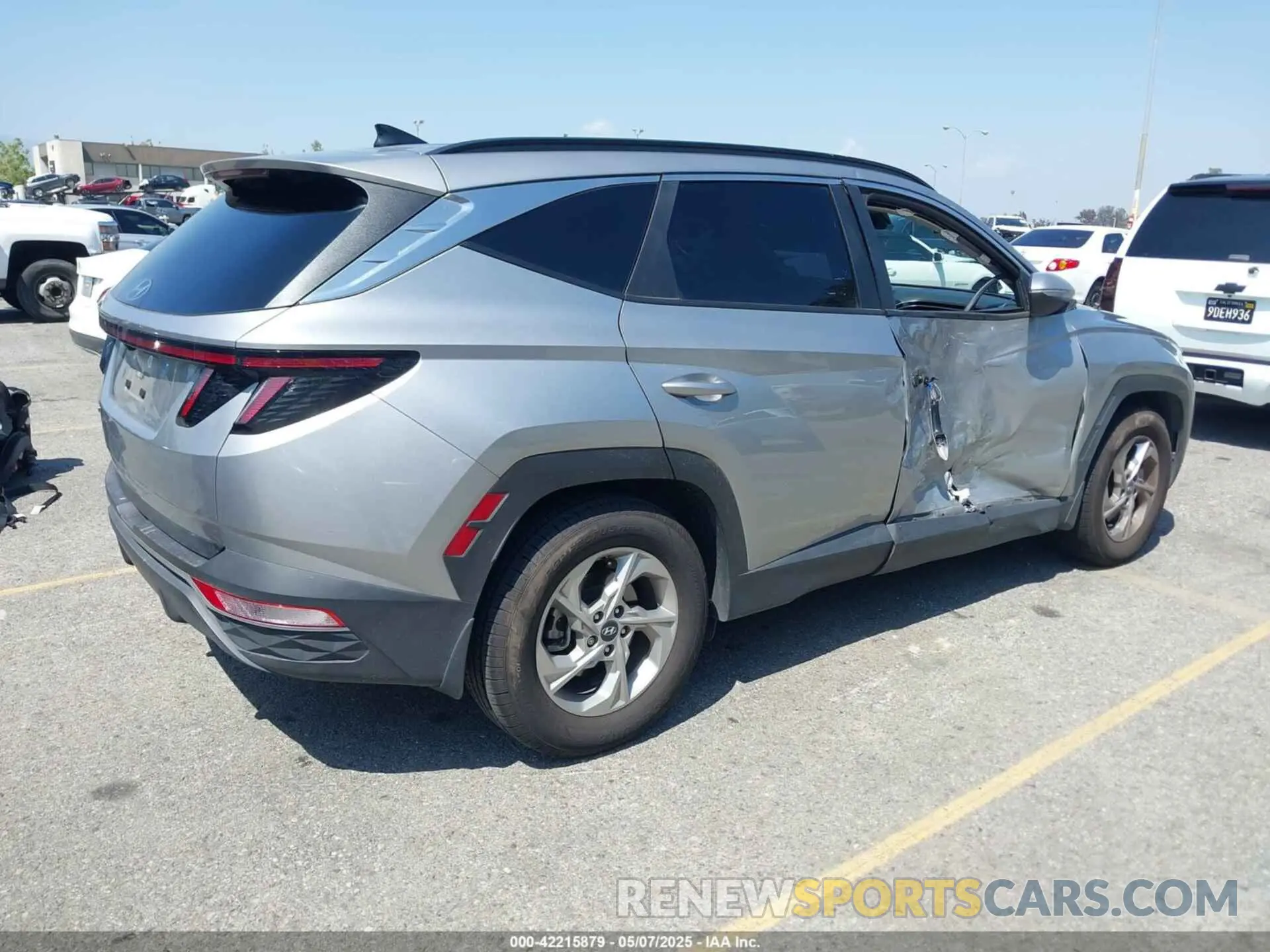 4 fotografías del automóvil dañado KM8JB3AE0PU225575 HYUNDAI TUCSON 2023