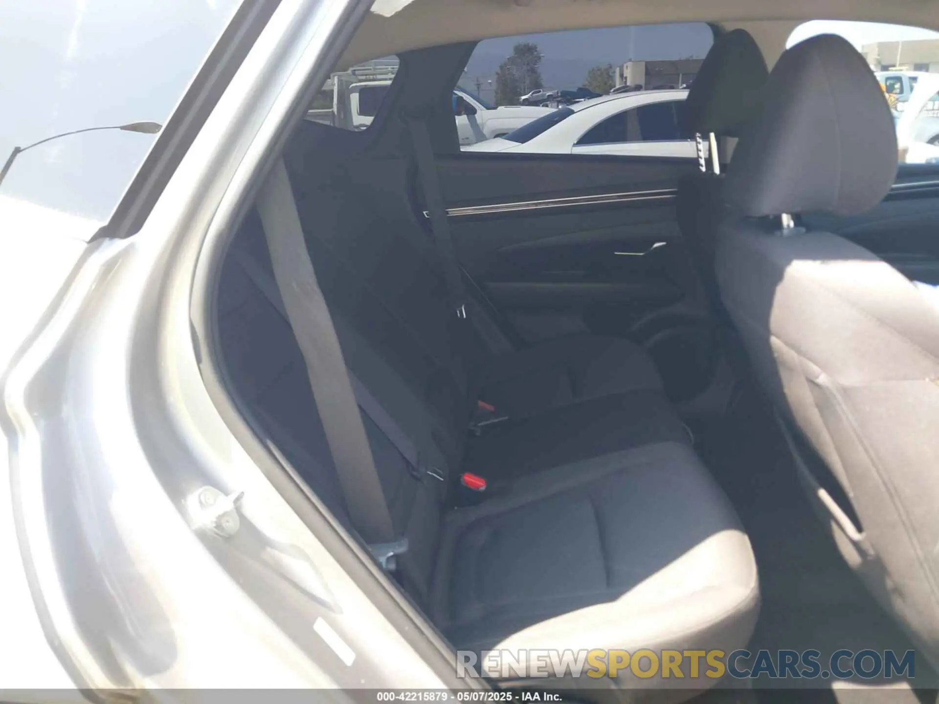 8 fotografías del automóvil dañado KM8JB3AE0PU225575 HYUNDAI TUCSON 2023
