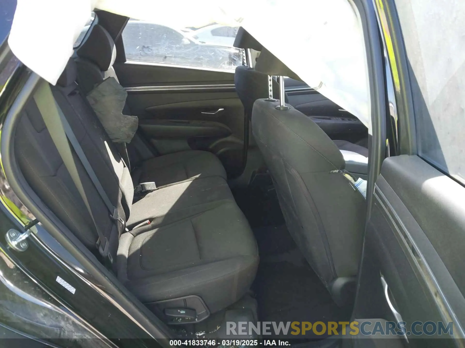 8 fotografías del automóvil dañado KM8JB3AE2PU199612 HYUNDAI TUCSON 2023
