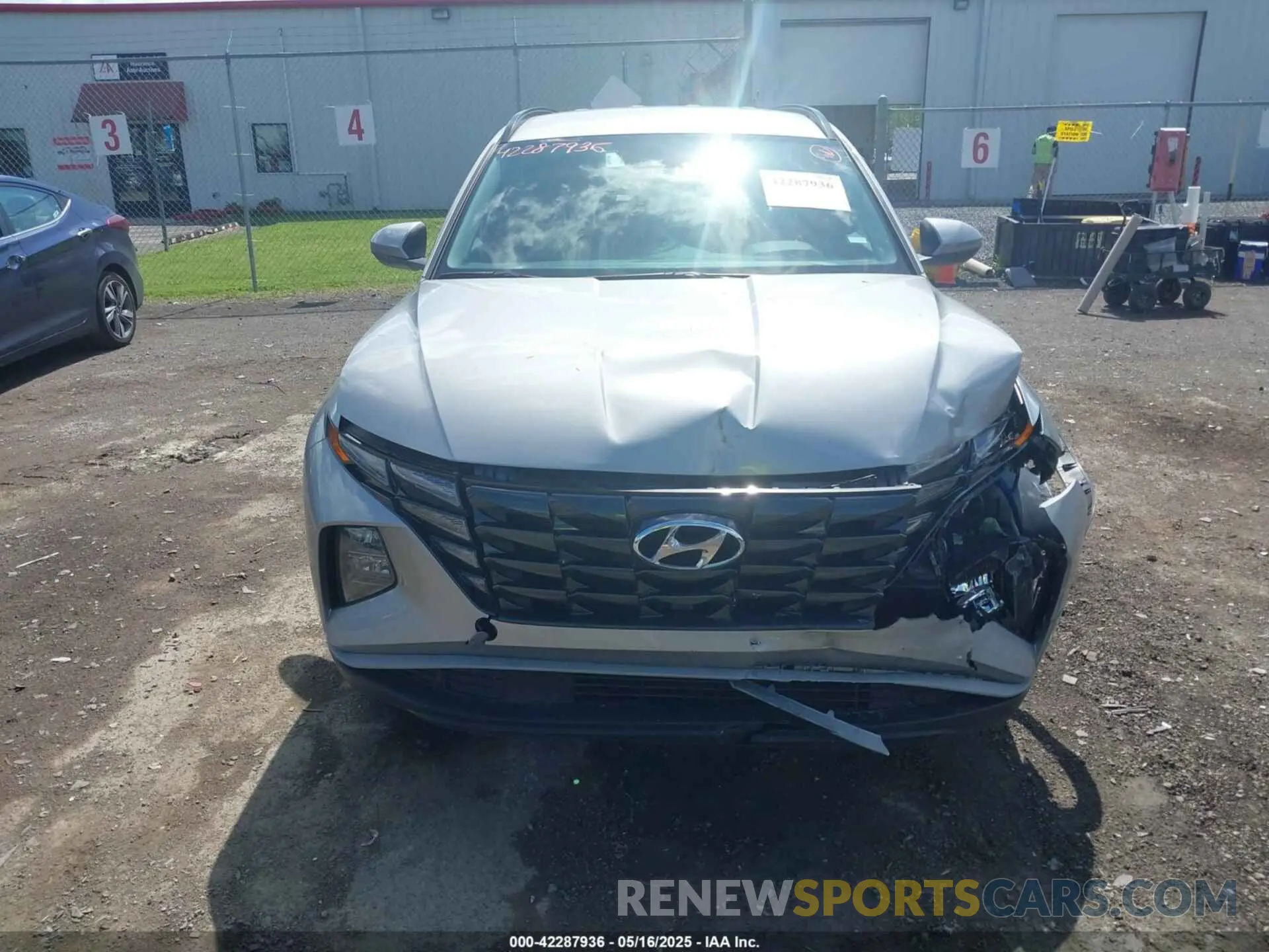 12 fotografías del automóvil dañado KM8JB3AE7PU197967 HYUNDAI TUCSON 2023