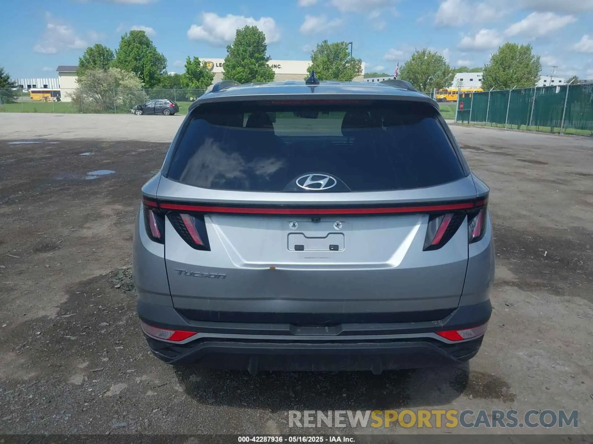 16 fotografías del automóvil dañado KM8JB3AE7PU197967 HYUNDAI TUCSON 2023