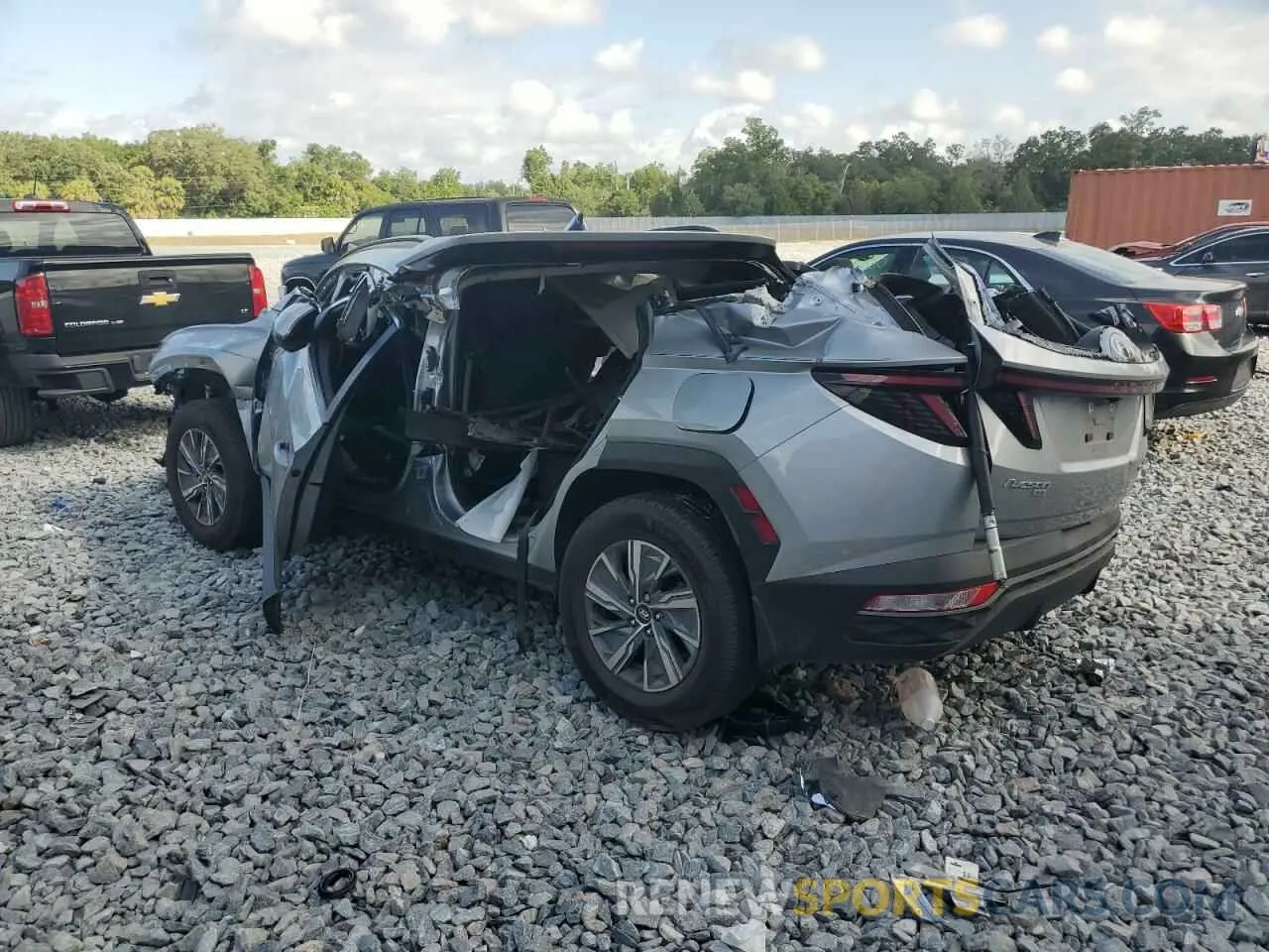2 fotografías del automóvil dañado KM8JBCA16PU102182 HYUNDAI TUCSON 2023