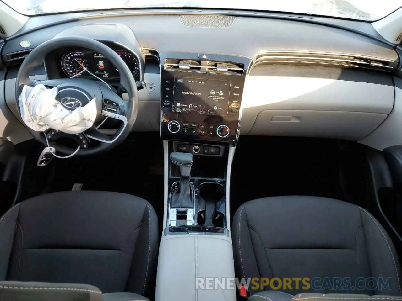 8 fotografías del automóvil dañado KM8JBCAE1PU244846 HYUNDAI TUCSON 2023