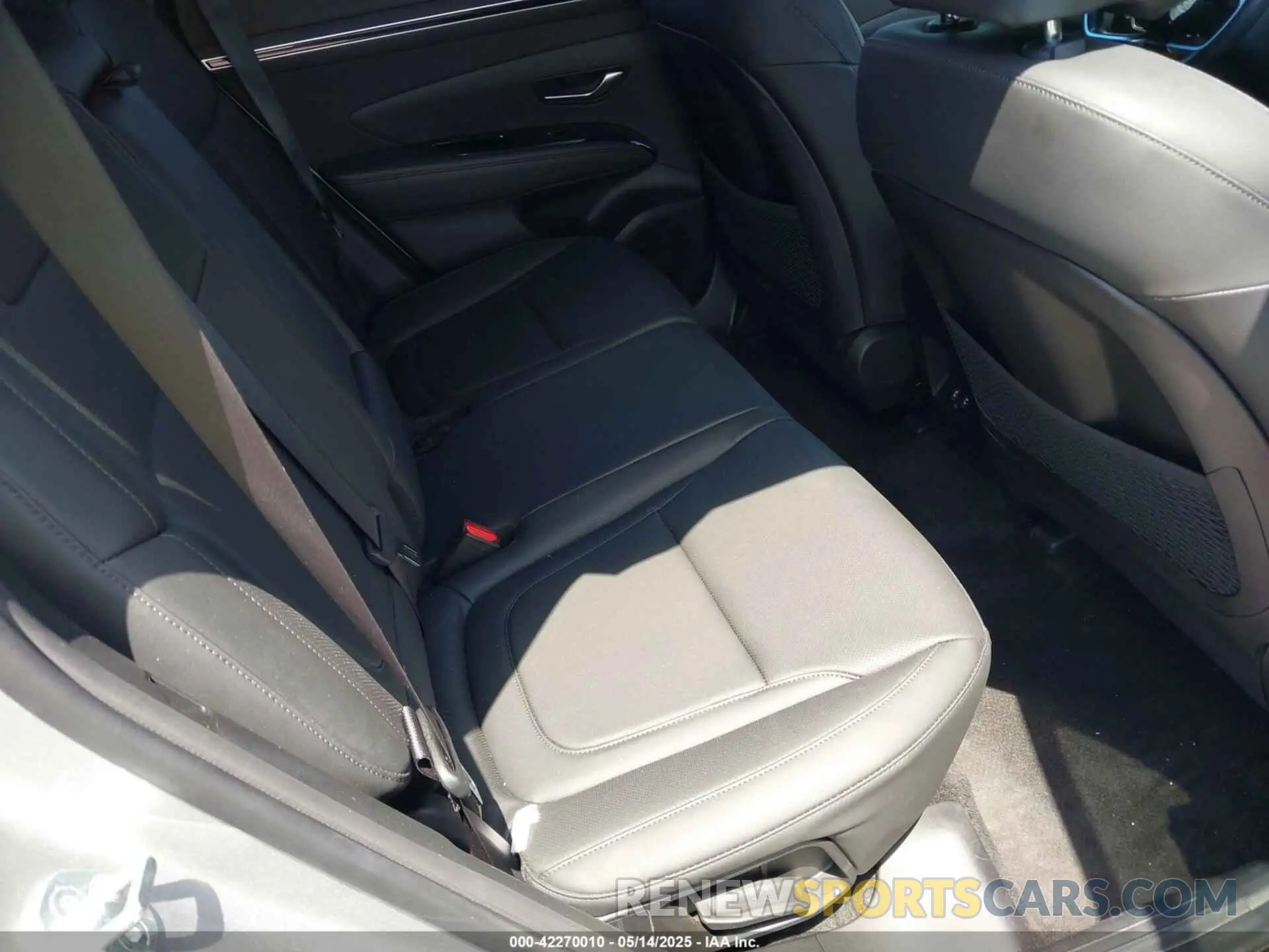 8 fotografías del automóvil dañado KM8JFCAEXPU261133 HYUNDAI TUCSON 2023