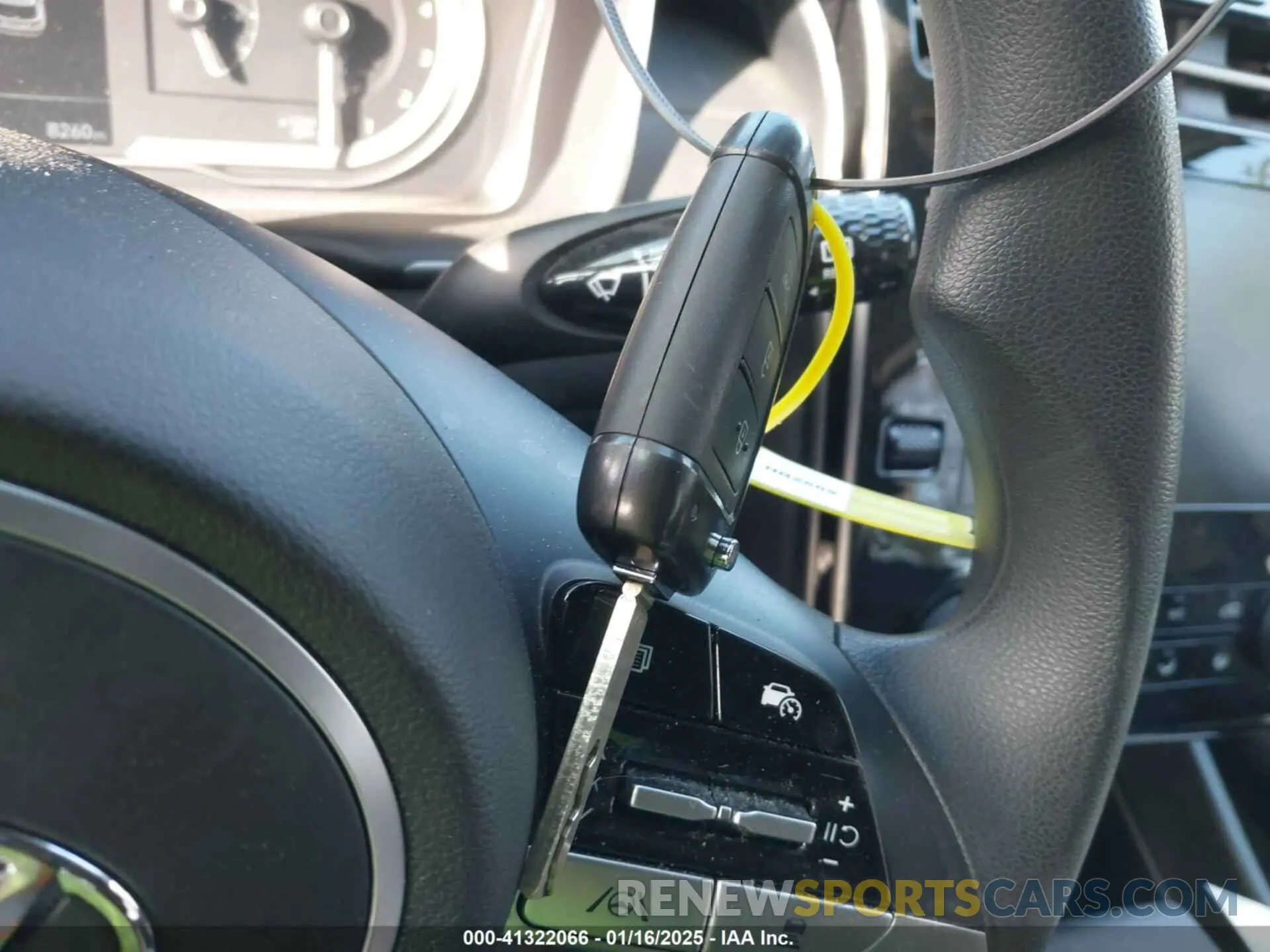 11 fotografías del automóvil dañado 5NMJA3DE4RH311954 HYUNDAI TUCSON 2024