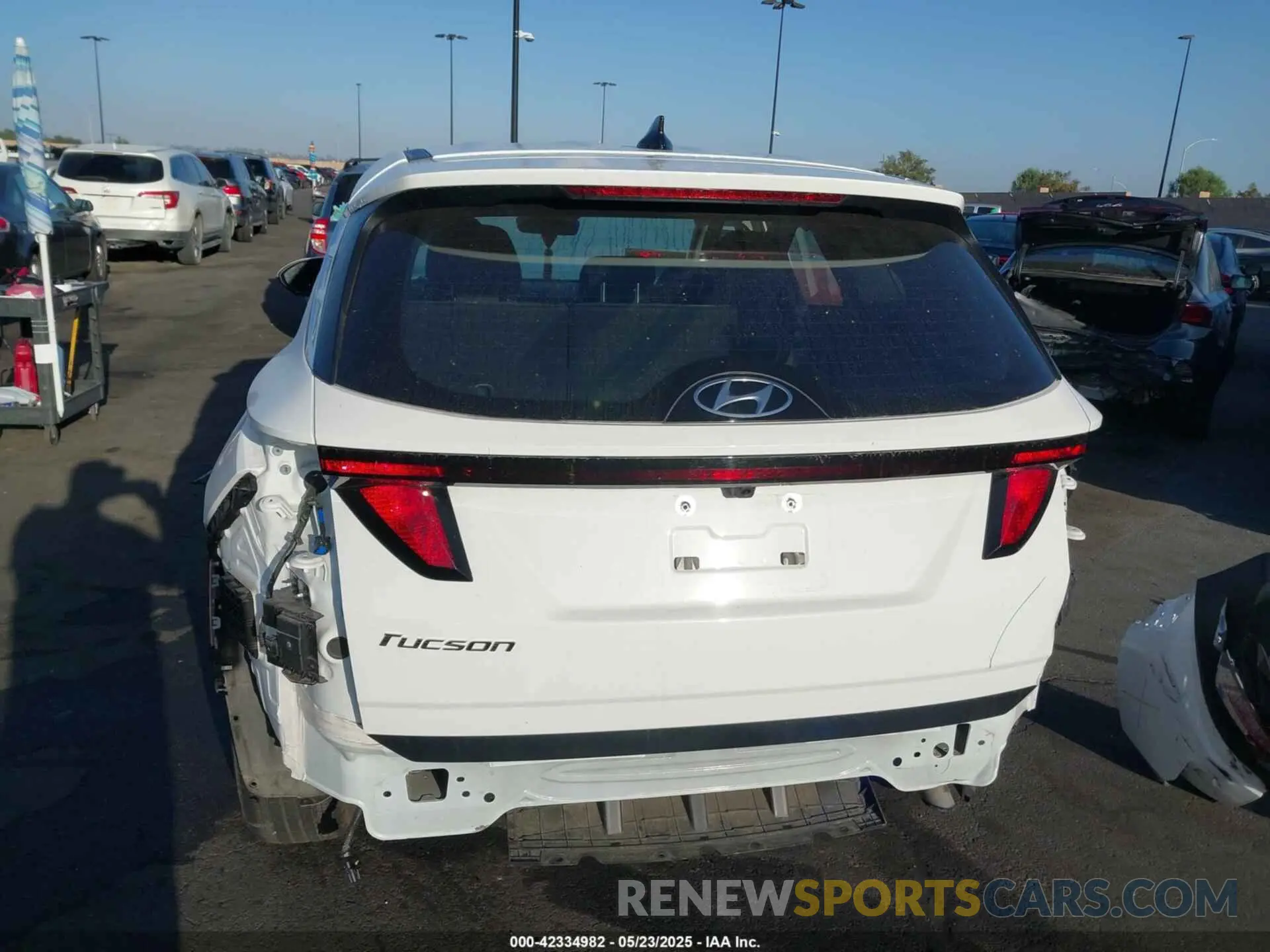 17 fotografías del automóvil dañado 5NMJA3DE4RH434346 HYUNDAI TUCSON 2024