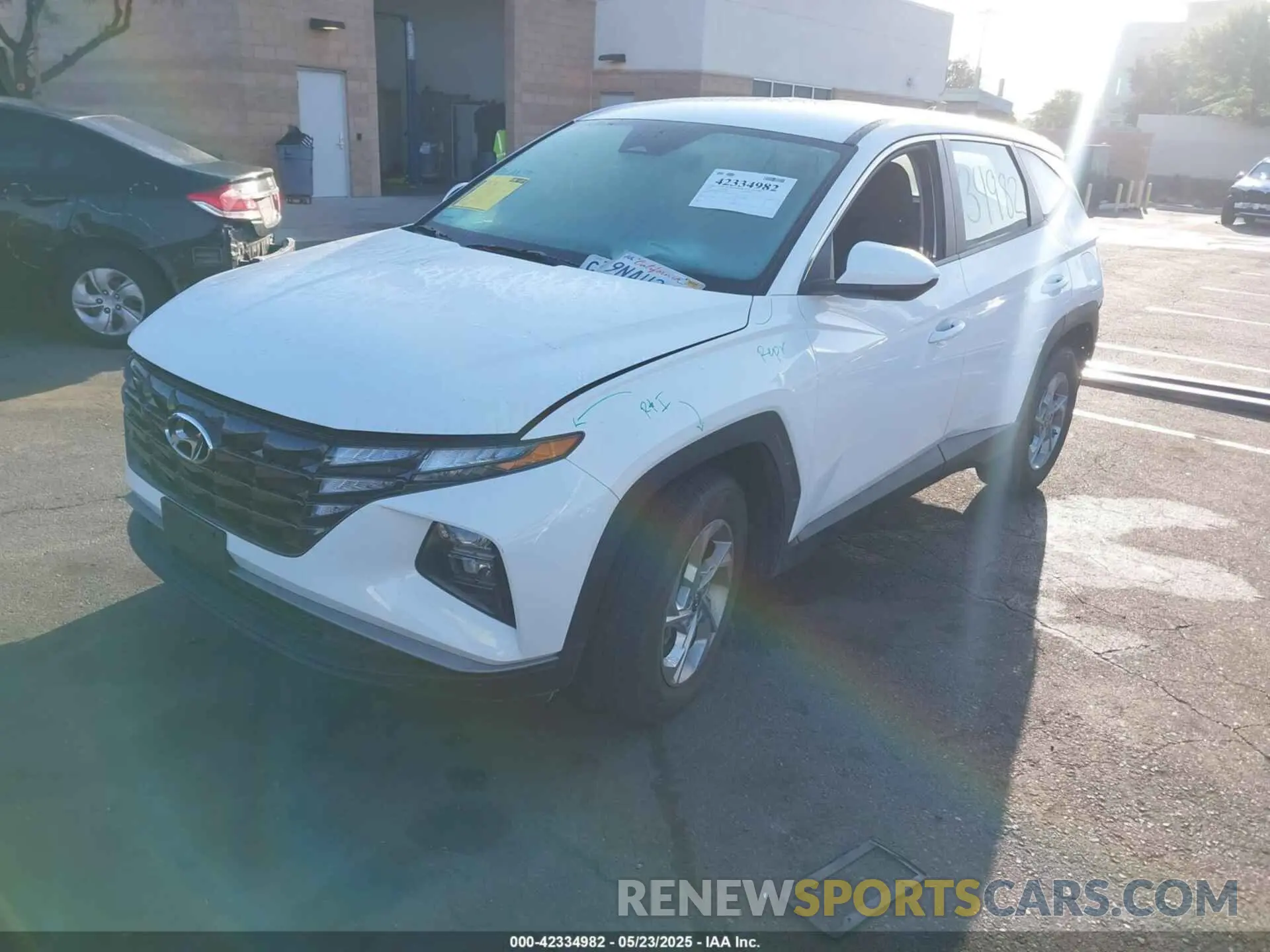 2 fotografías del automóvil dañado 5NMJA3DE4RH434346 HYUNDAI TUCSON 2024