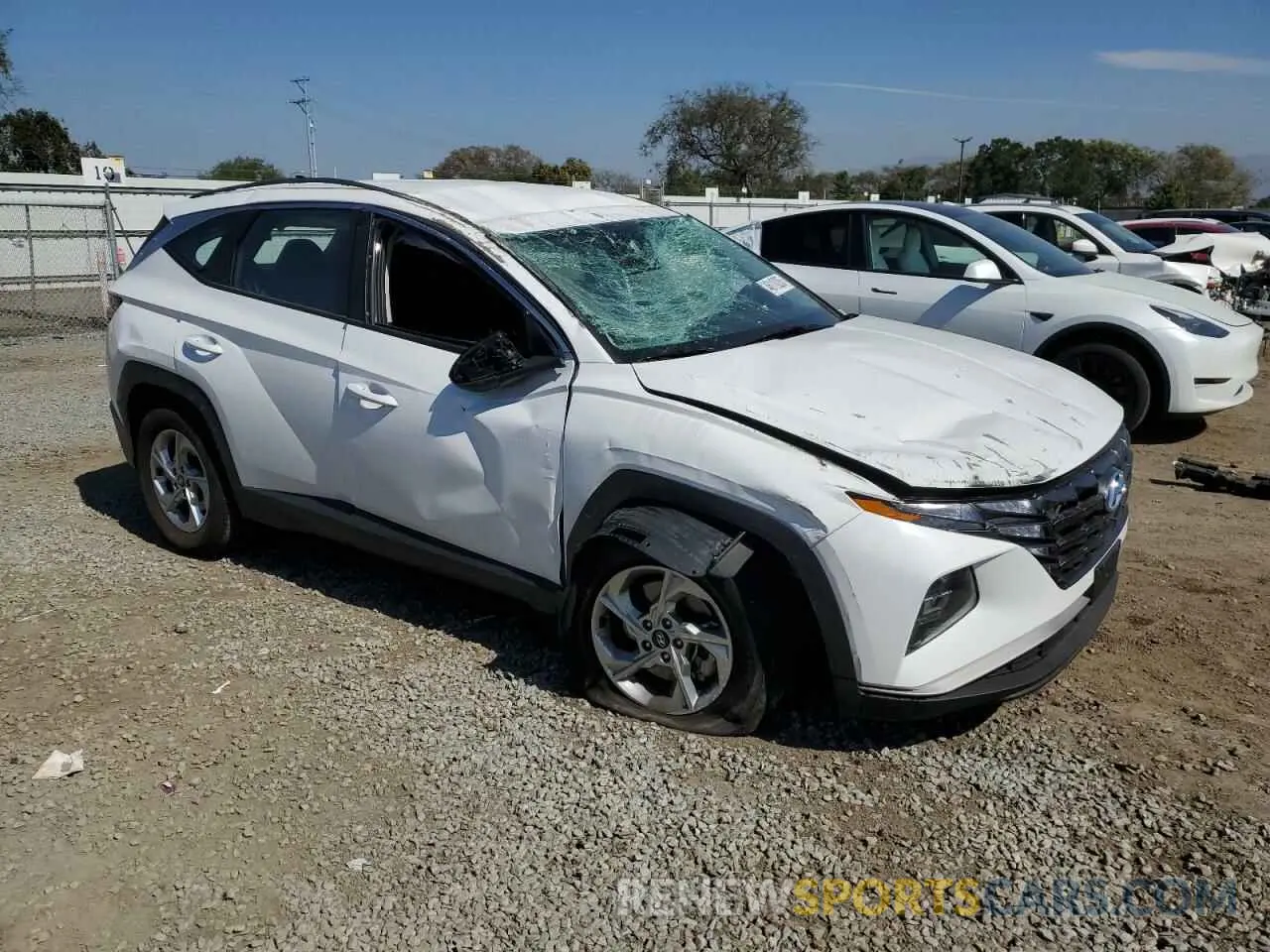 4 fotografías del automóvil dañado 5NMJA3DE6RH430783 HYUNDAI TUCSON 2024
