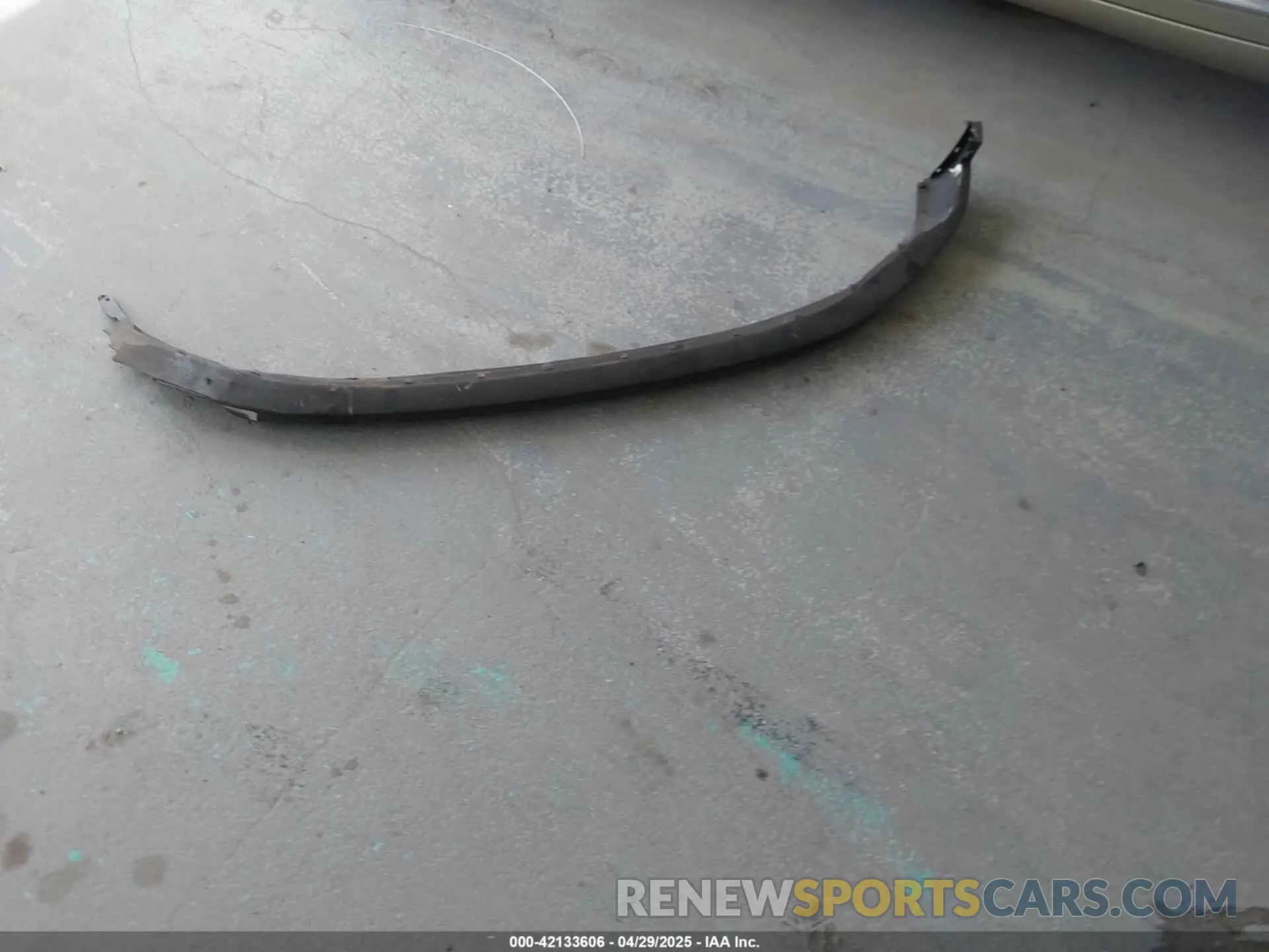 11 fotografías del automóvil dañado 5NMJA3DE8RH303131 HYUNDAI TUCSON 2024