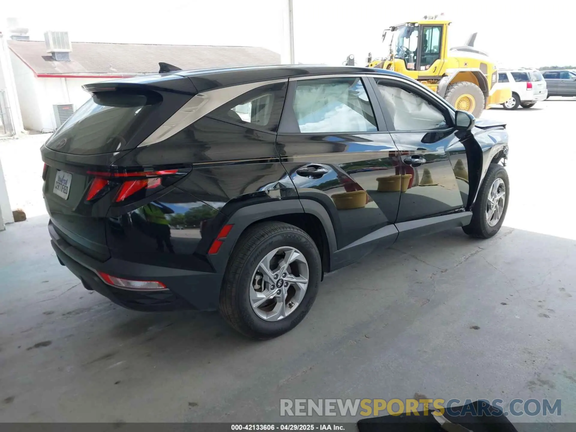 4 fotografías del automóvil dañado 5NMJA3DE8RH303131 HYUNDAI TUCSON 2024