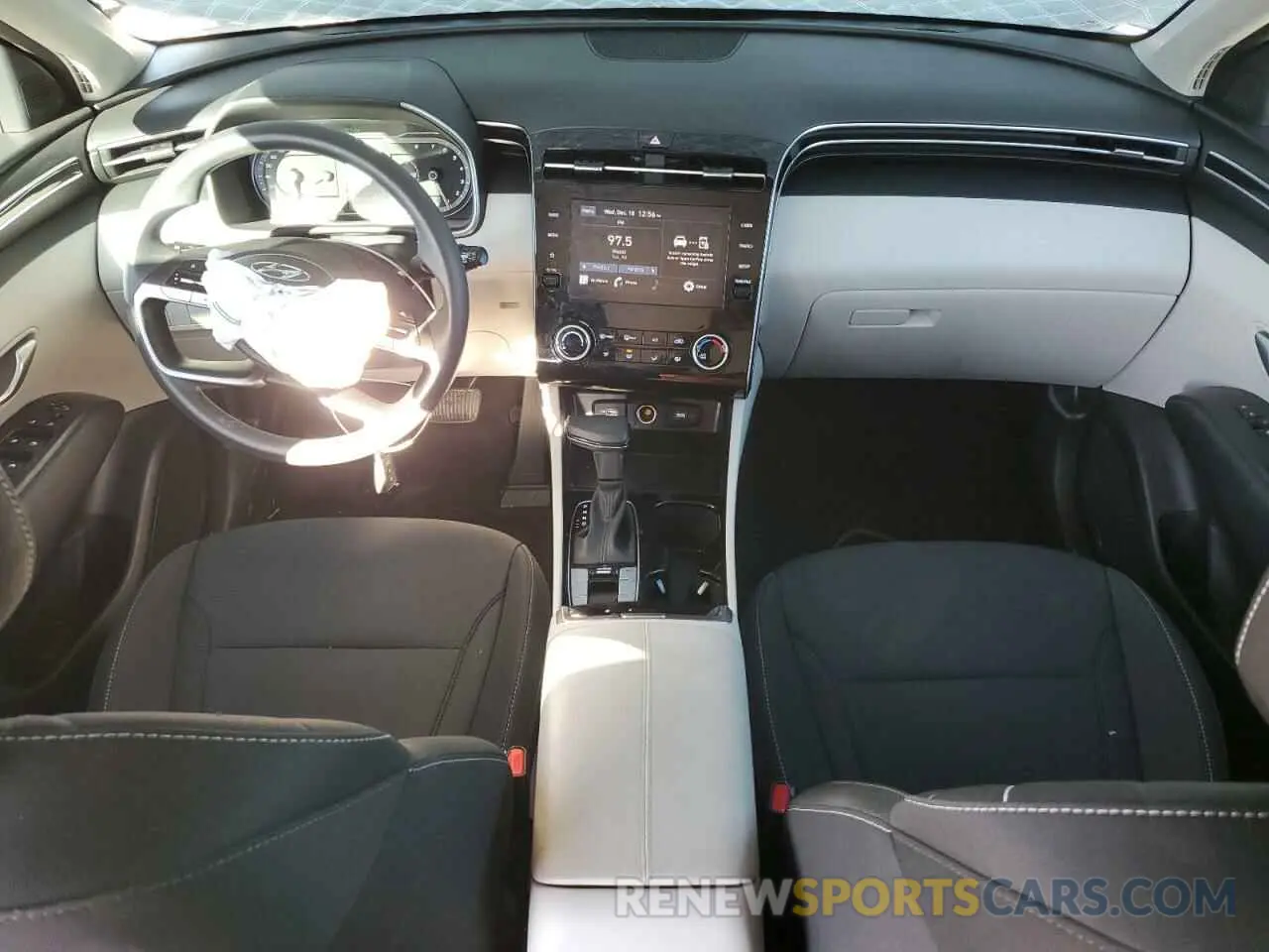 8 fotografías del automóvil dañado 5NMJA3DE9RH335389 HYUNDAI TUCSON 2024