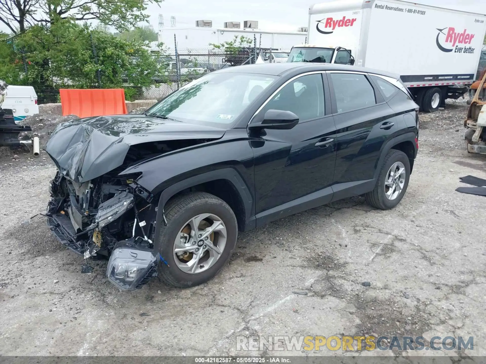 2 fotografías del automóvil dañado 5NMJACDE0RH312647 HYUNDAI TUCSON 2024