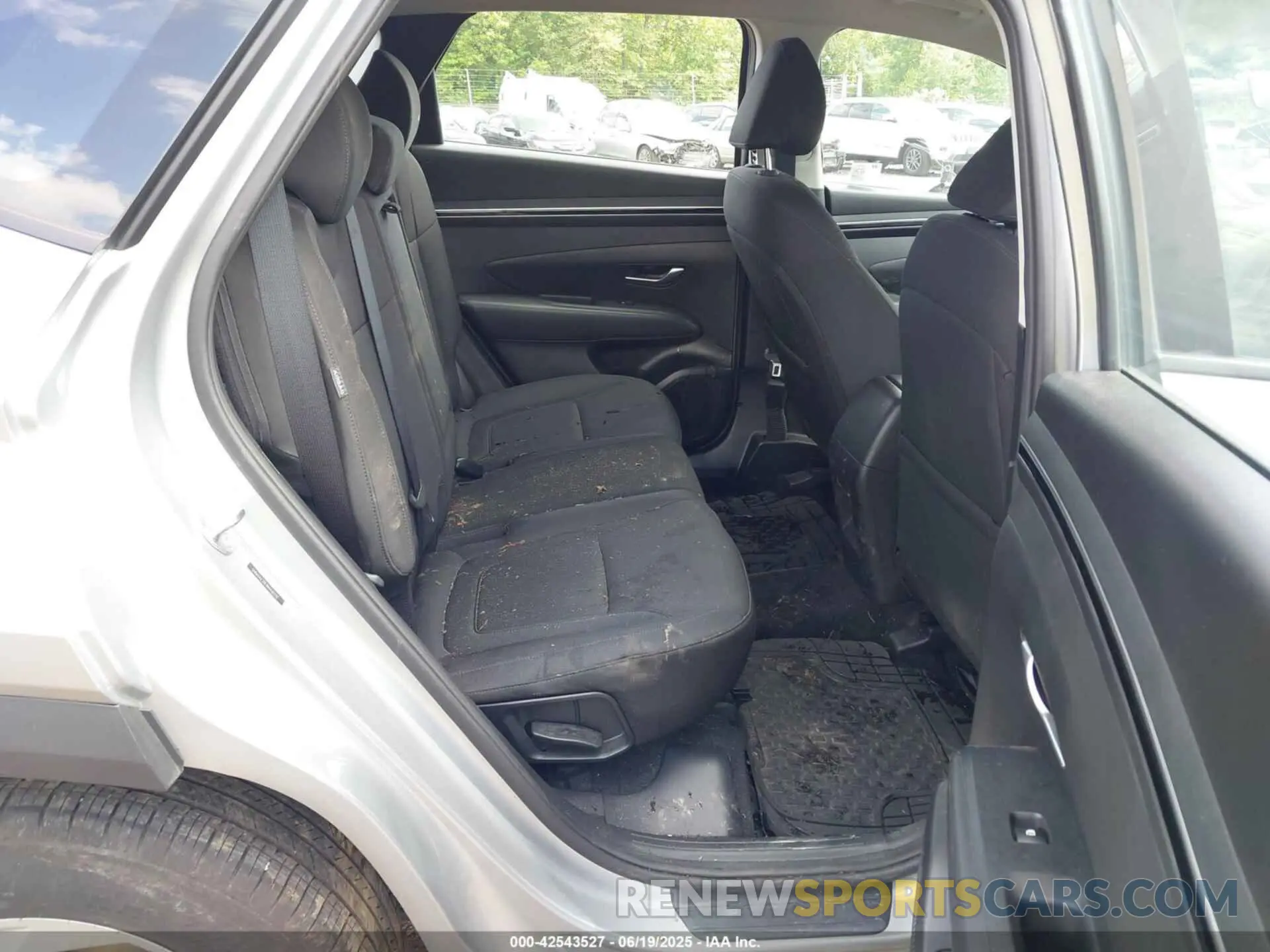 8 fotografías del automóvil dañado 5NMJACDE1RH432232 HYUNDAI TUCSON 2024