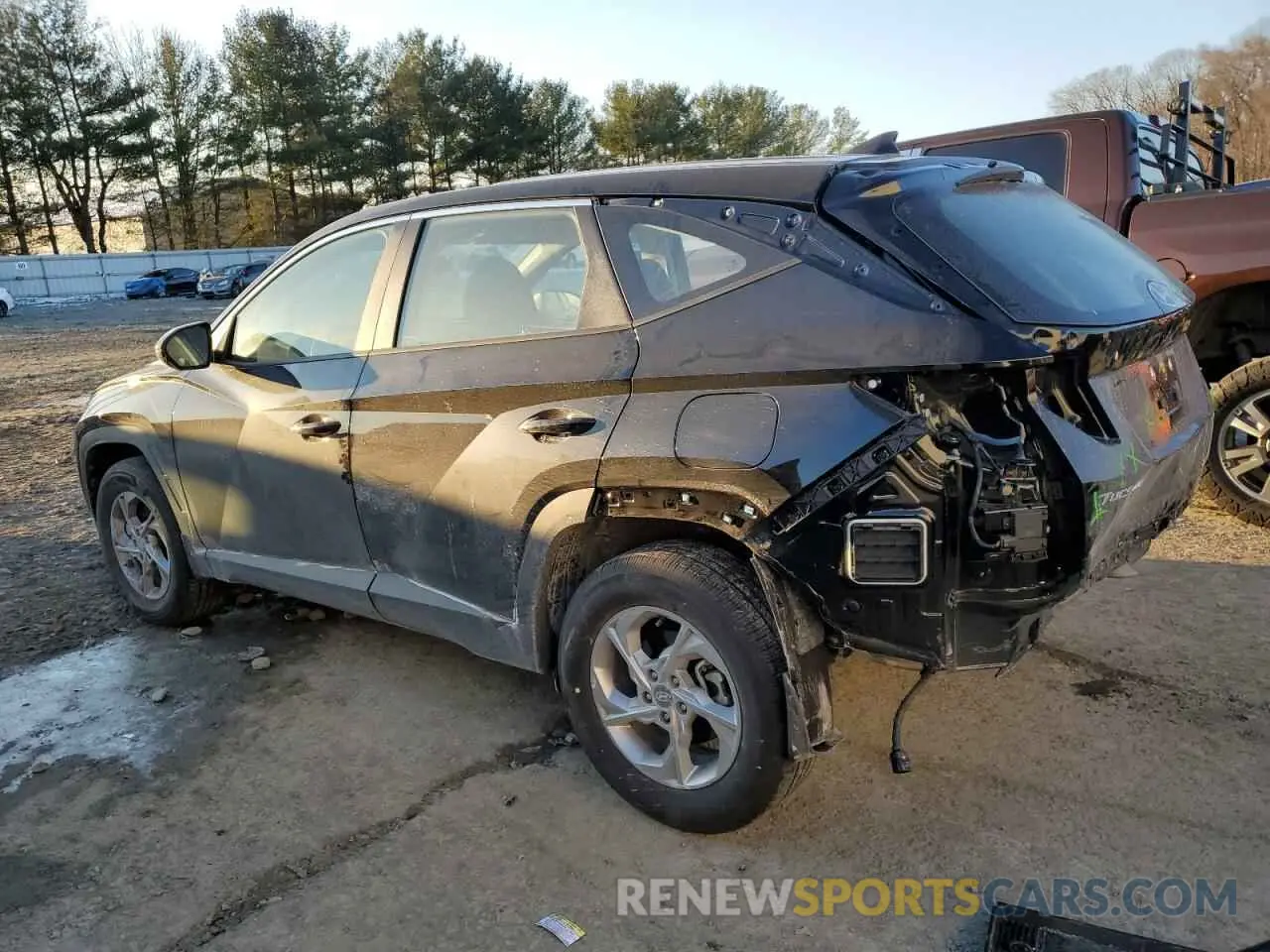 2 fotografías del automóvil dañado 5NMJACDE2RH415570 HYUNDAI TUCSON 2024
