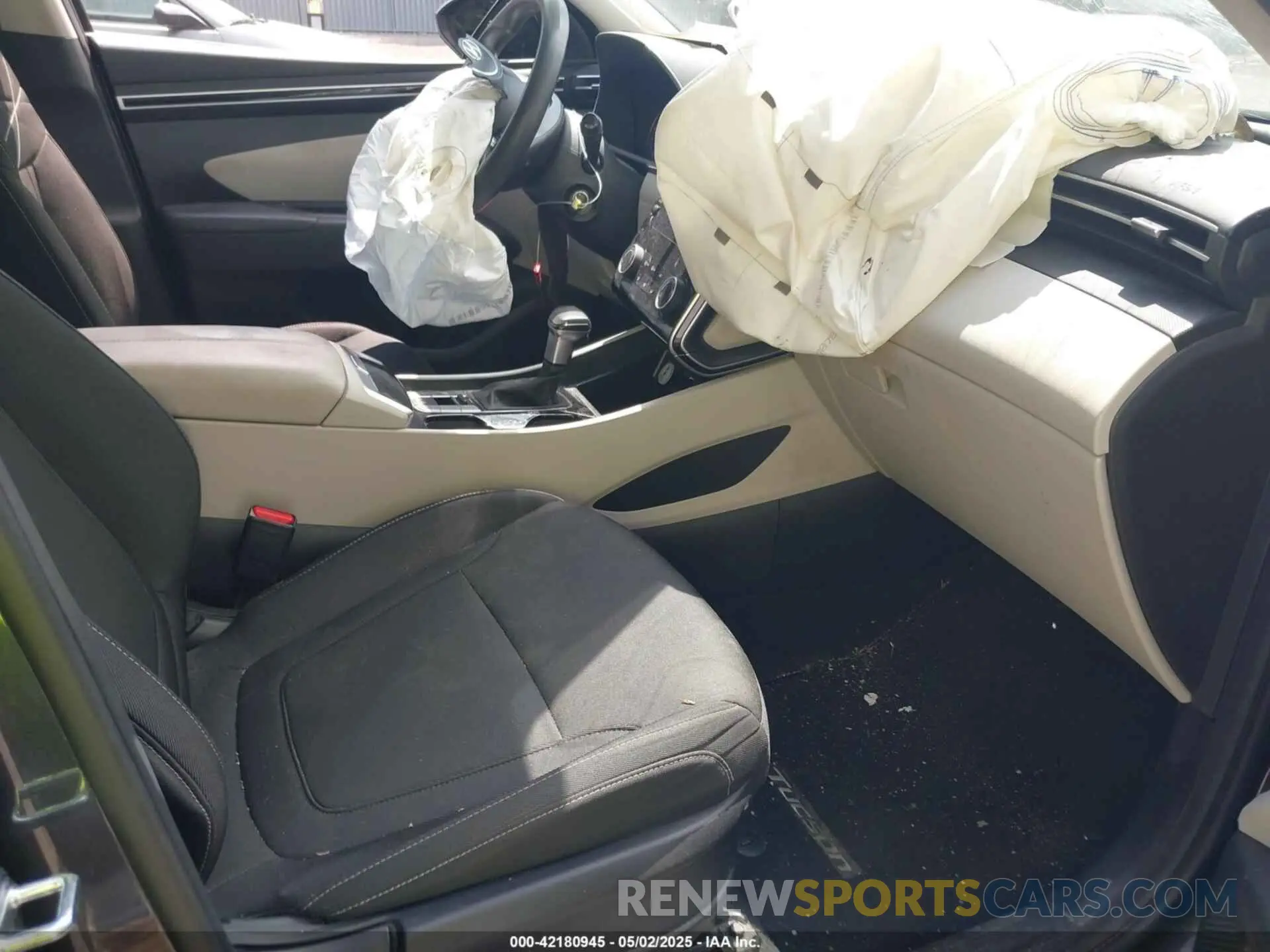 5 fotografías del automóvil dañado 5NMJACDE3RH326168 HYUNDAI TUCSON 2024