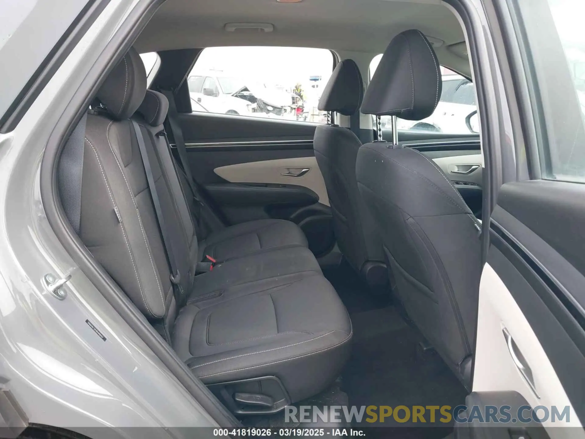8 fotografías del automóvil dañado 5NMJACDE4RH400357 HYUNDAI TUCSON 2024