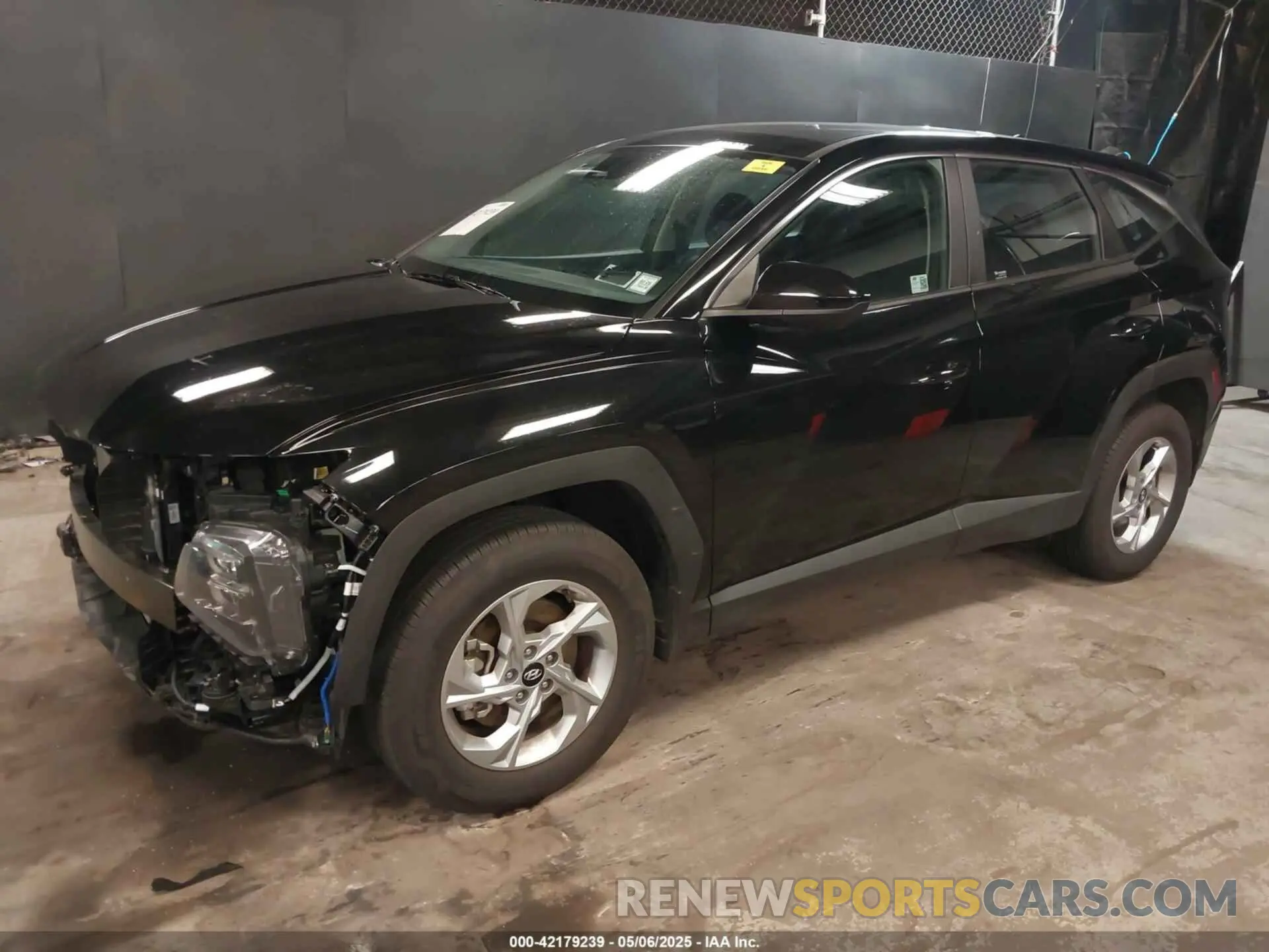 2 fotografías del automóvil dañado 5NMJACDE9RH400077 HYUNDAI TUCSON 2024