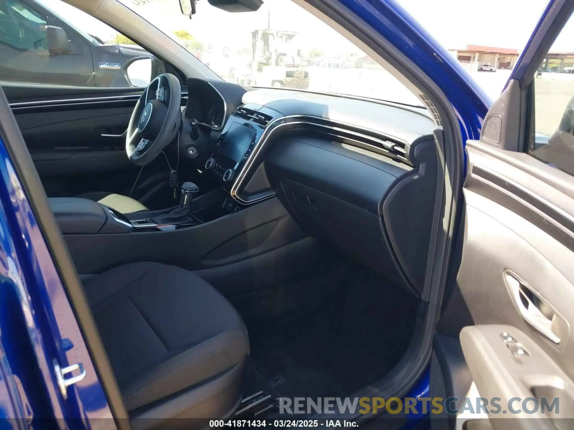 5 fotografías del automóvil dañado 5NMJACDEXRH312364 HYUNDAI TUCSON 2024