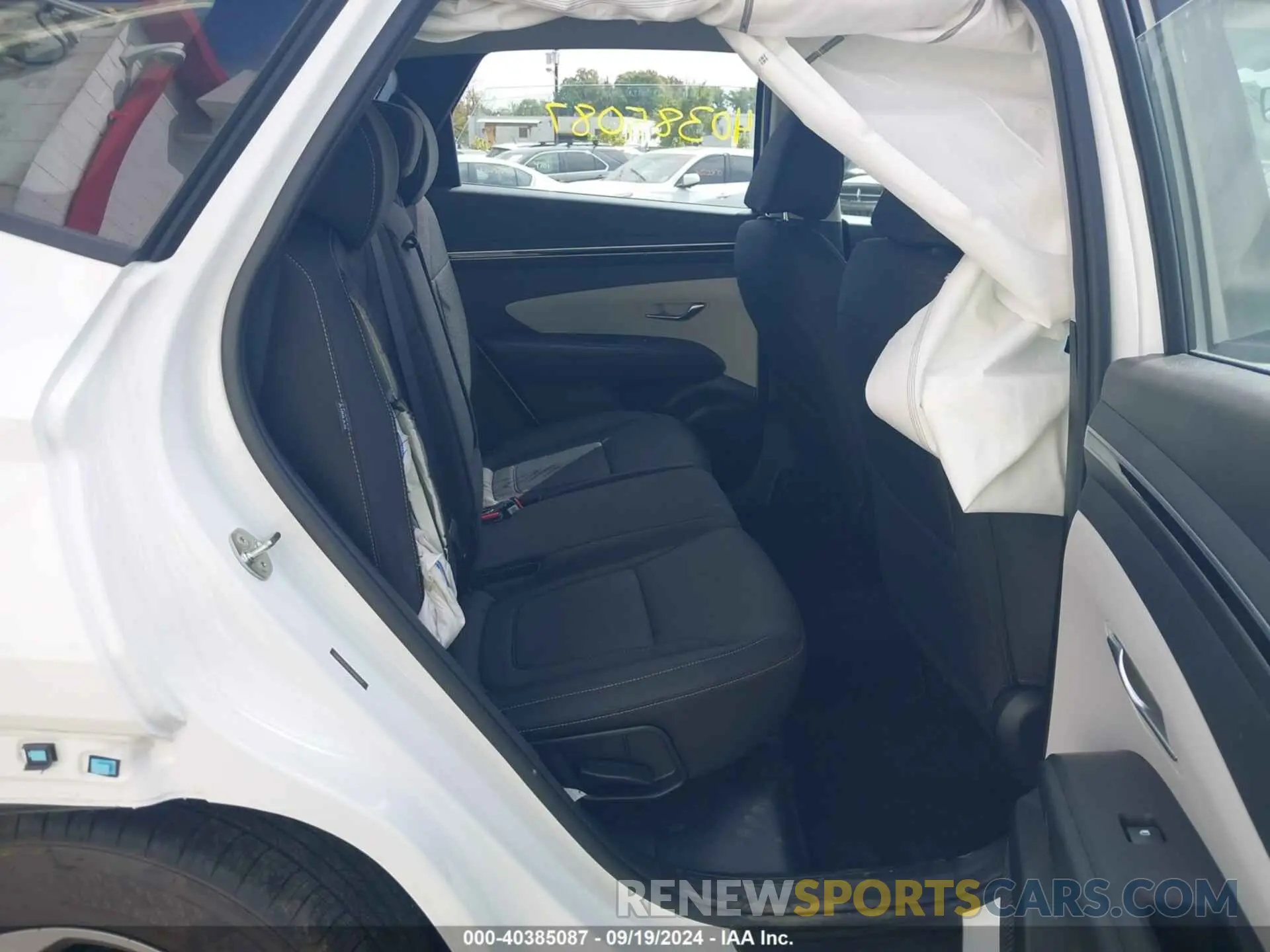 8 fotografías del automóvil dañado 5NMJACDEXRH396069 HYUNDAI TUCSON 2024