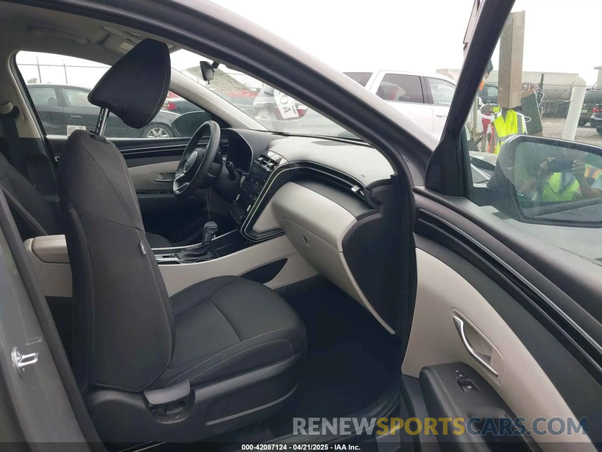 5 fotografías del automóvil dañado 5NMJB3DE0RH361098 HYUNDAI TUCSON 2024