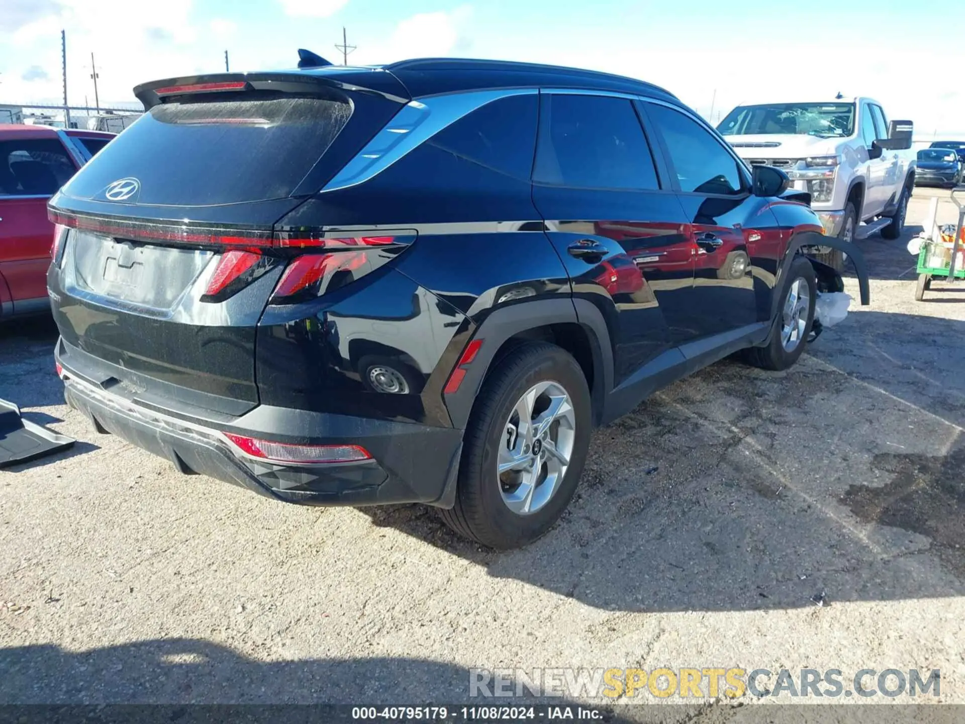 4 fotografías del automóvil dañado 5NMJB3DE1RH401415 HYUNDAI TUCSON 2024