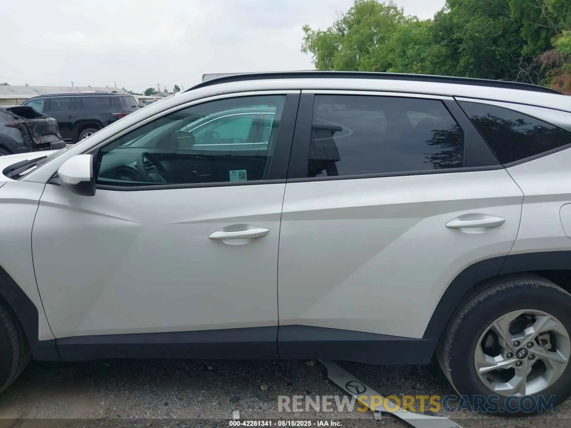 14 fotografías del automóvil dañado 5NMJB3DE1RH428288 HYUNDAI TUCSON 2024