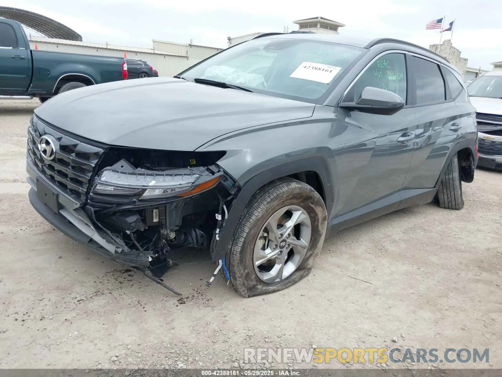 2 fotografías del automóvil dañado 5NMJB3DE5RH420629 HYUNDAI TUCSON 2024
