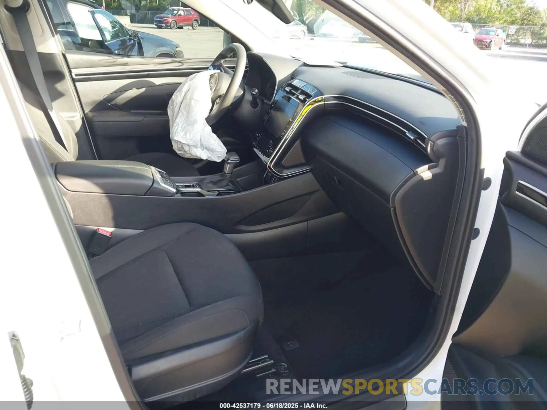 5 fotografías del automóvil dañado 5NMJB3DE8RH366436 HYUNDAI TUCSON 2024