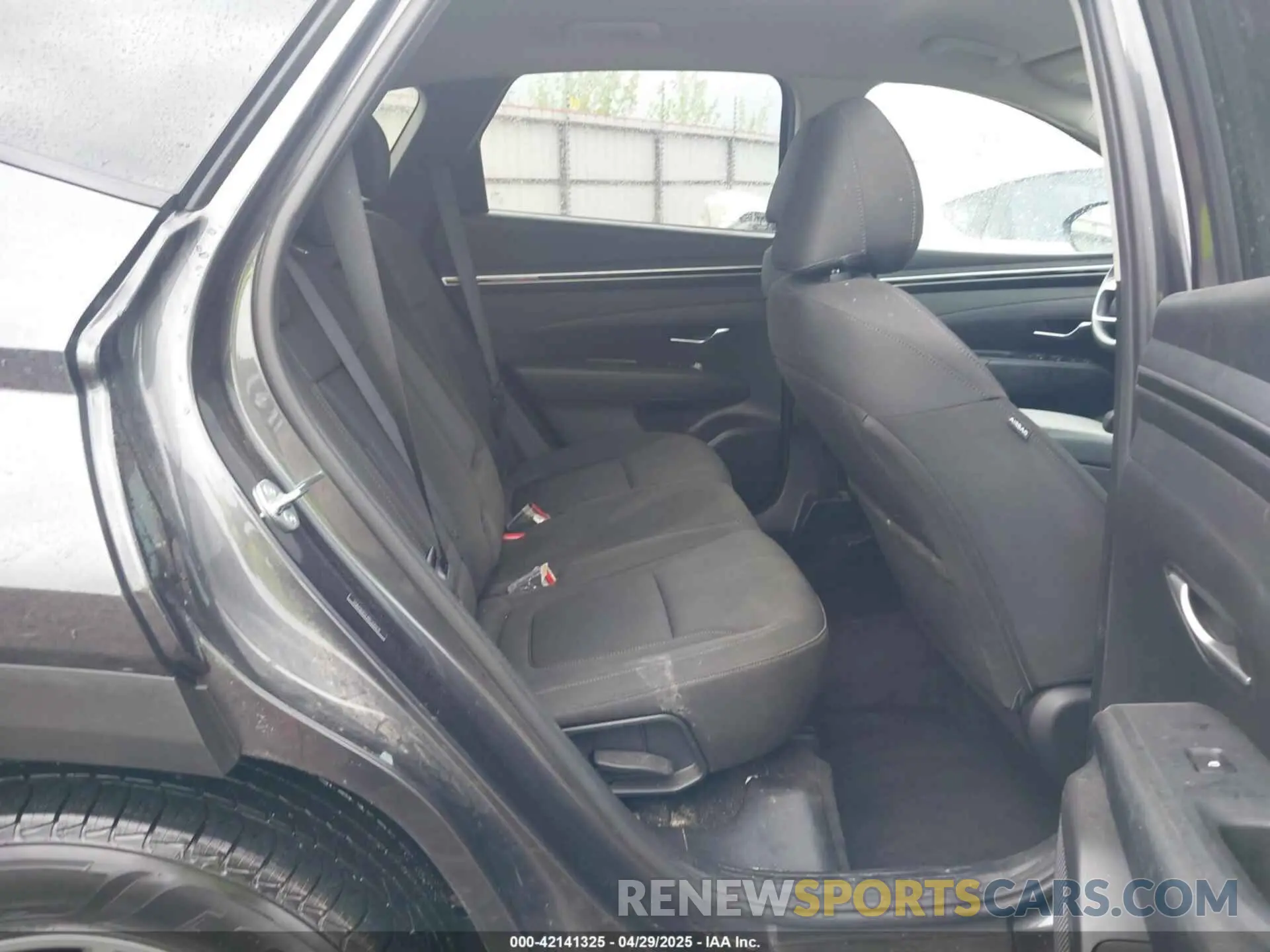8 fotografías del automóvil dañado 5NMJB3DE9RH320419 HYUNDAI TUCSON 2024
