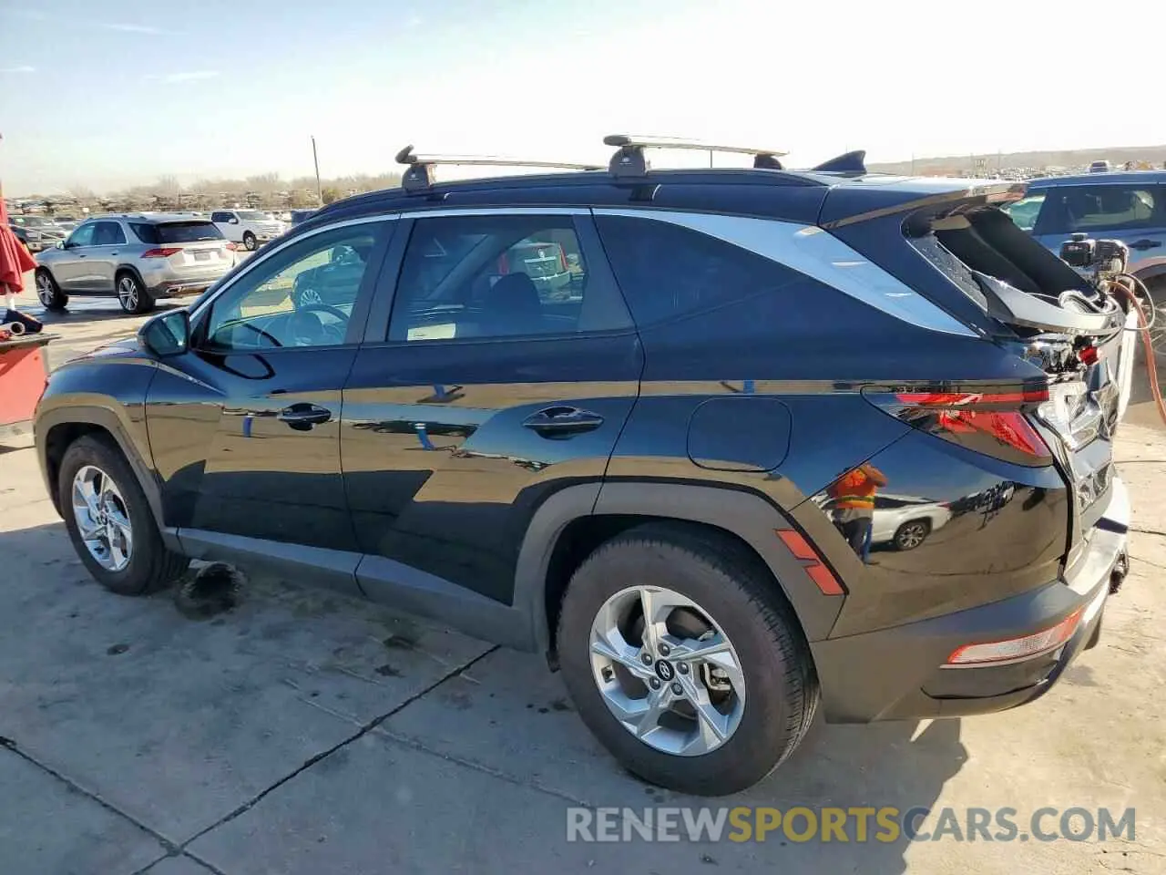 2 fotografías del automóvil dañado 5NMJB3DE9RH368342 HYUNDAI TUCSON 2024