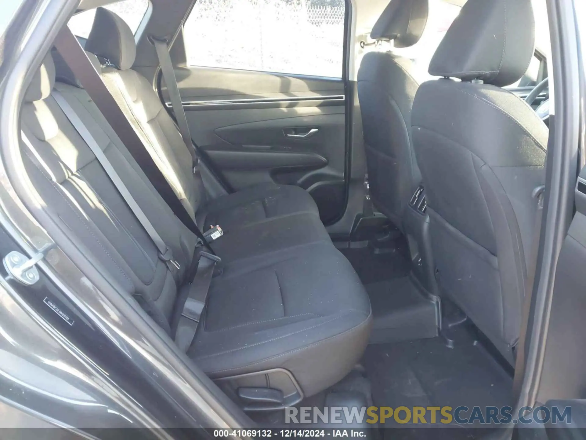 8 fotografías del automóvil dañado 5NMJBCDE3RH319783 HYUNDAI TUCSON 2024