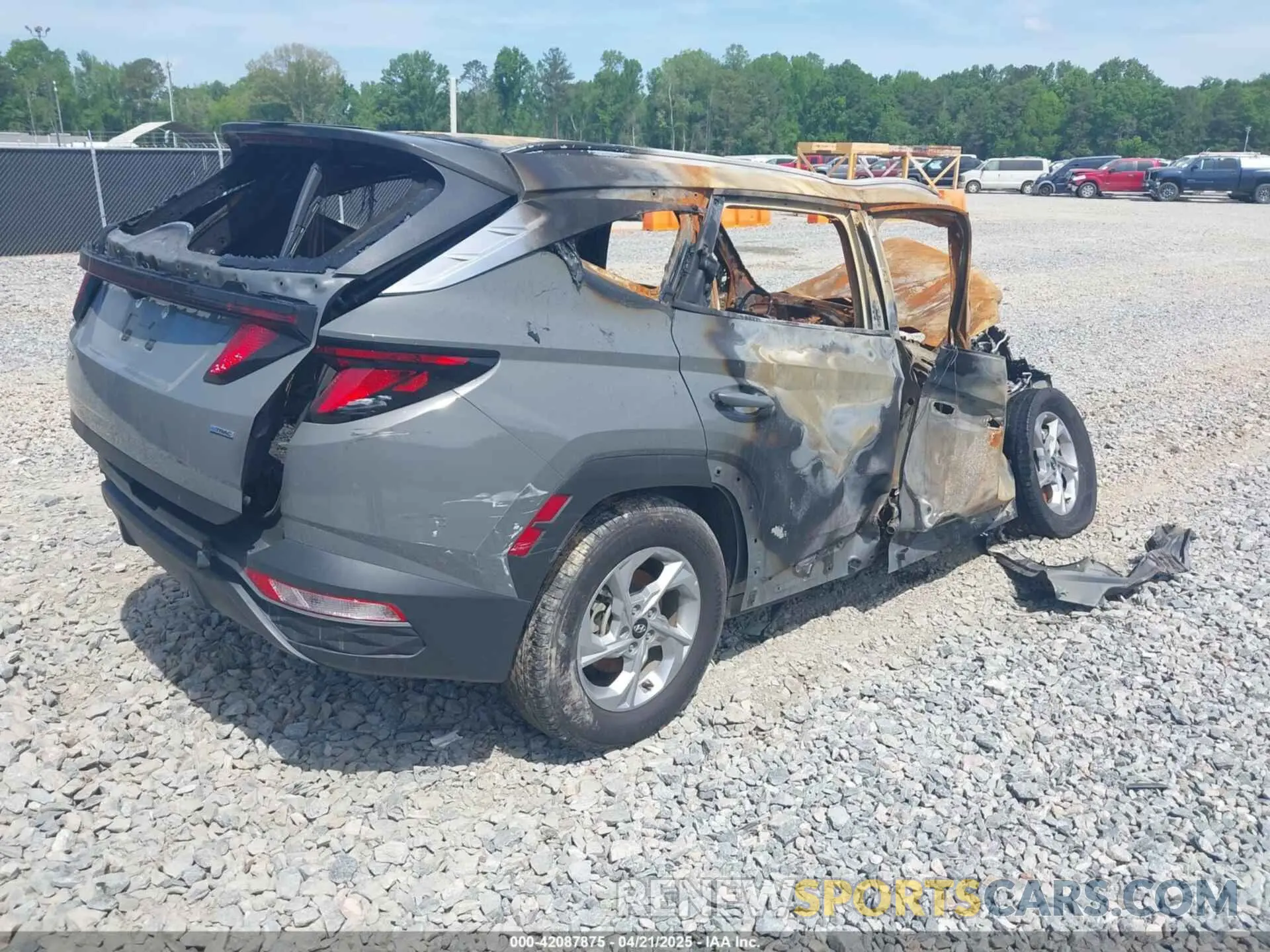 4 fotografías del automóvil dañado 5NMJBCDE4RH297714 HYUNDAI TUCSON 2024