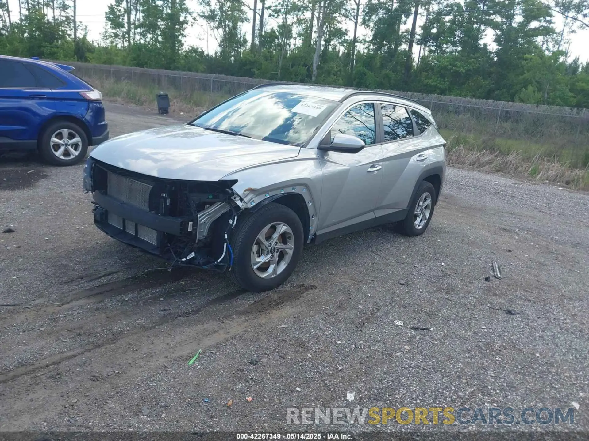 2 fotografías del automóvil dañado 5NMJBCDE4RH342568 HYUNDAI TUCSON 2024