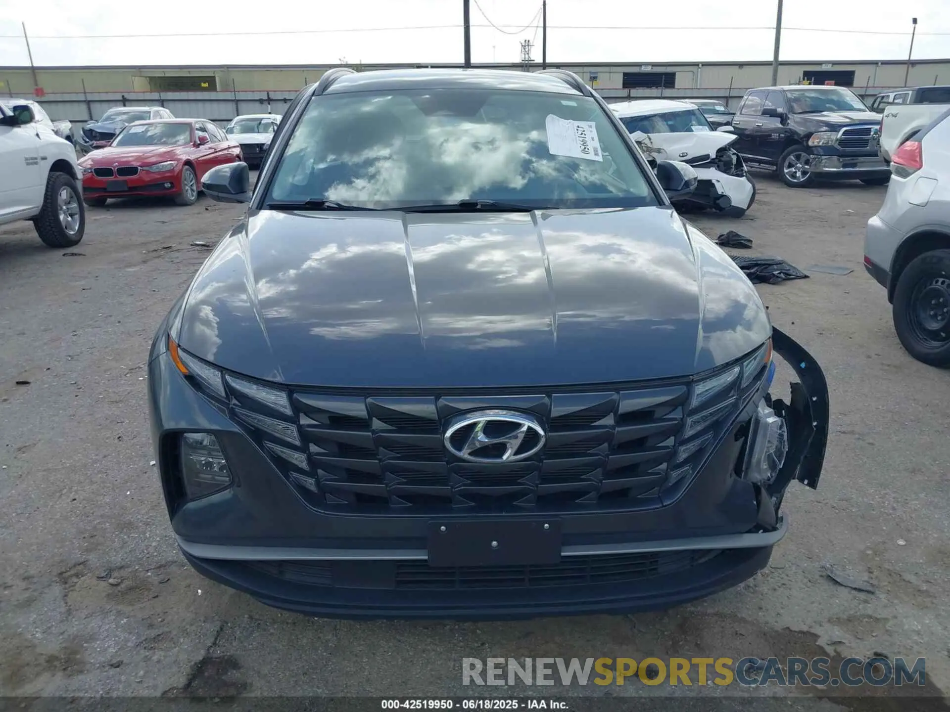 12 fotografías del automóvil dañado 5NMJBCDE5RH298466 HYUNDAI TUCSON 2024