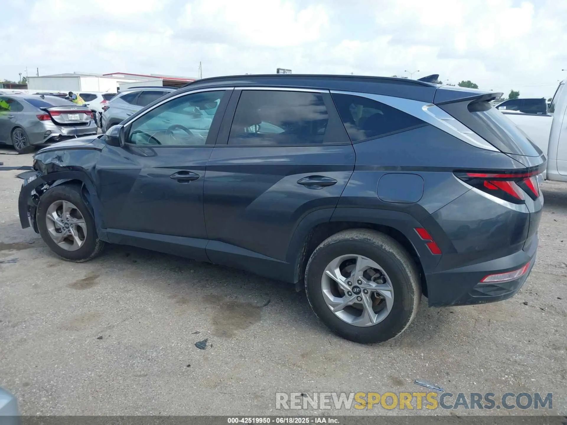 14 fotografías del automóvil dañado 5NMJBCDE5RH298466 HYUNDAI TUCSON 2024