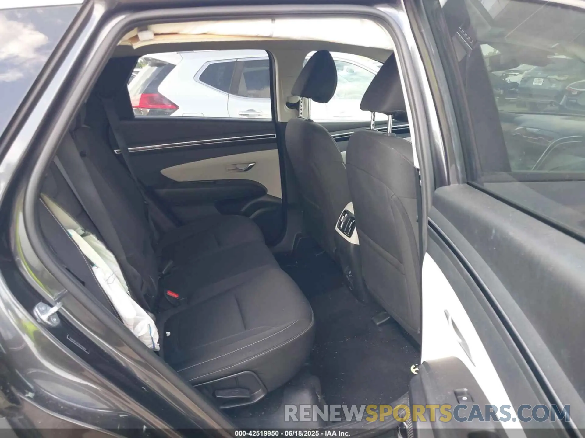 8 fotografías del automóvil dañado 5NMJBCDE5RH298466 HYUNDAI TUCSON 2024