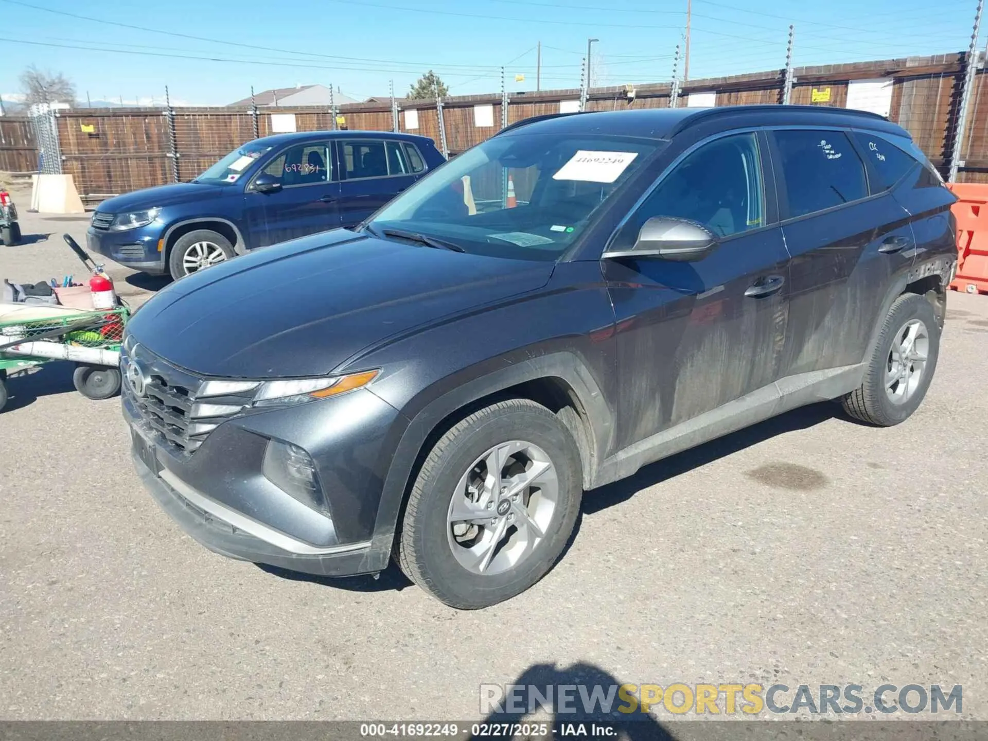 2 fotografías del automóvil dañado 5NMJBCDE6RH305229 HYUNDAI TUCSON 2024