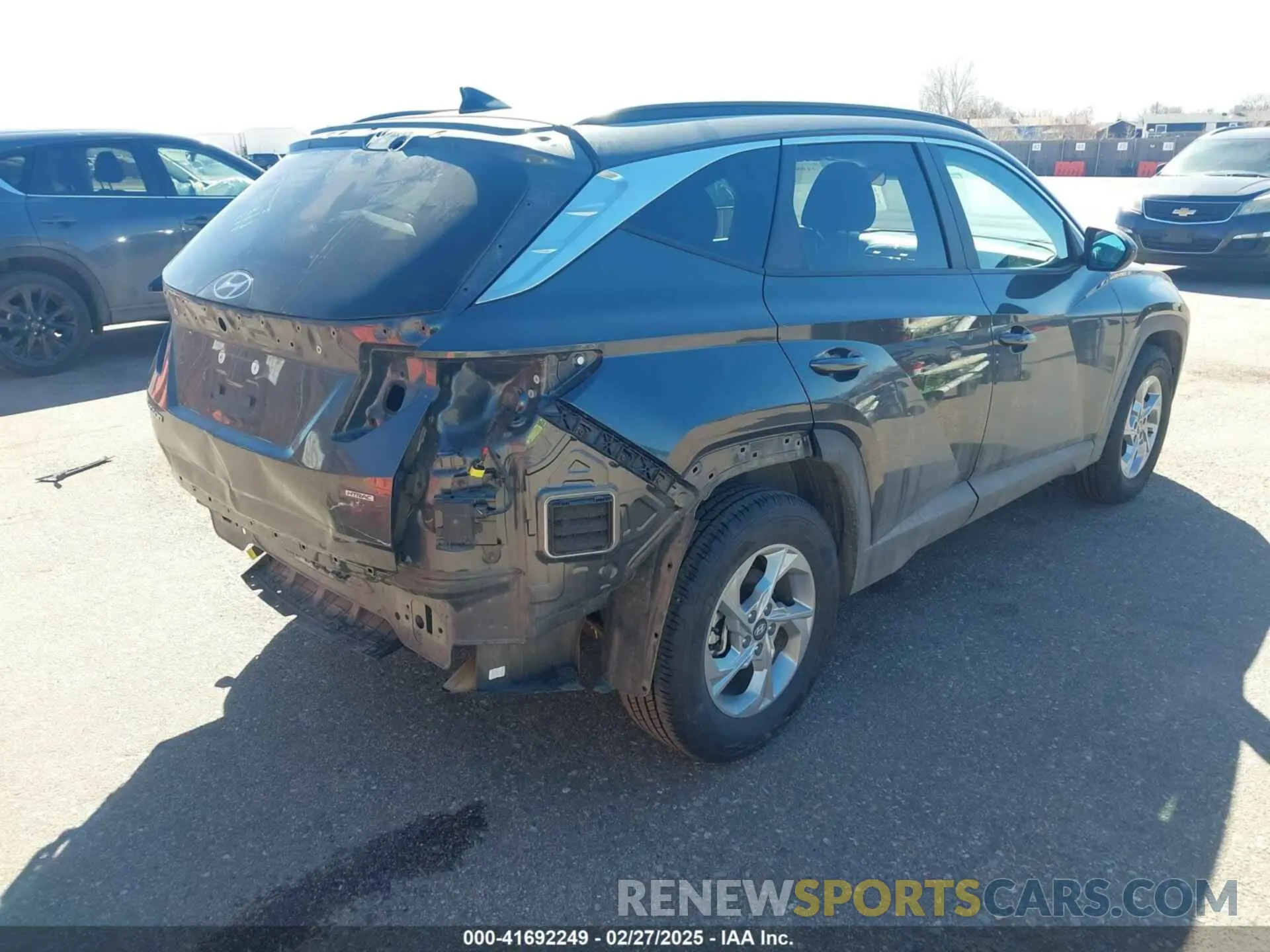 4 fotografías del automóvil dañado 5NMJBCDE6RH305229 HYUNDAI TUCSON 2024