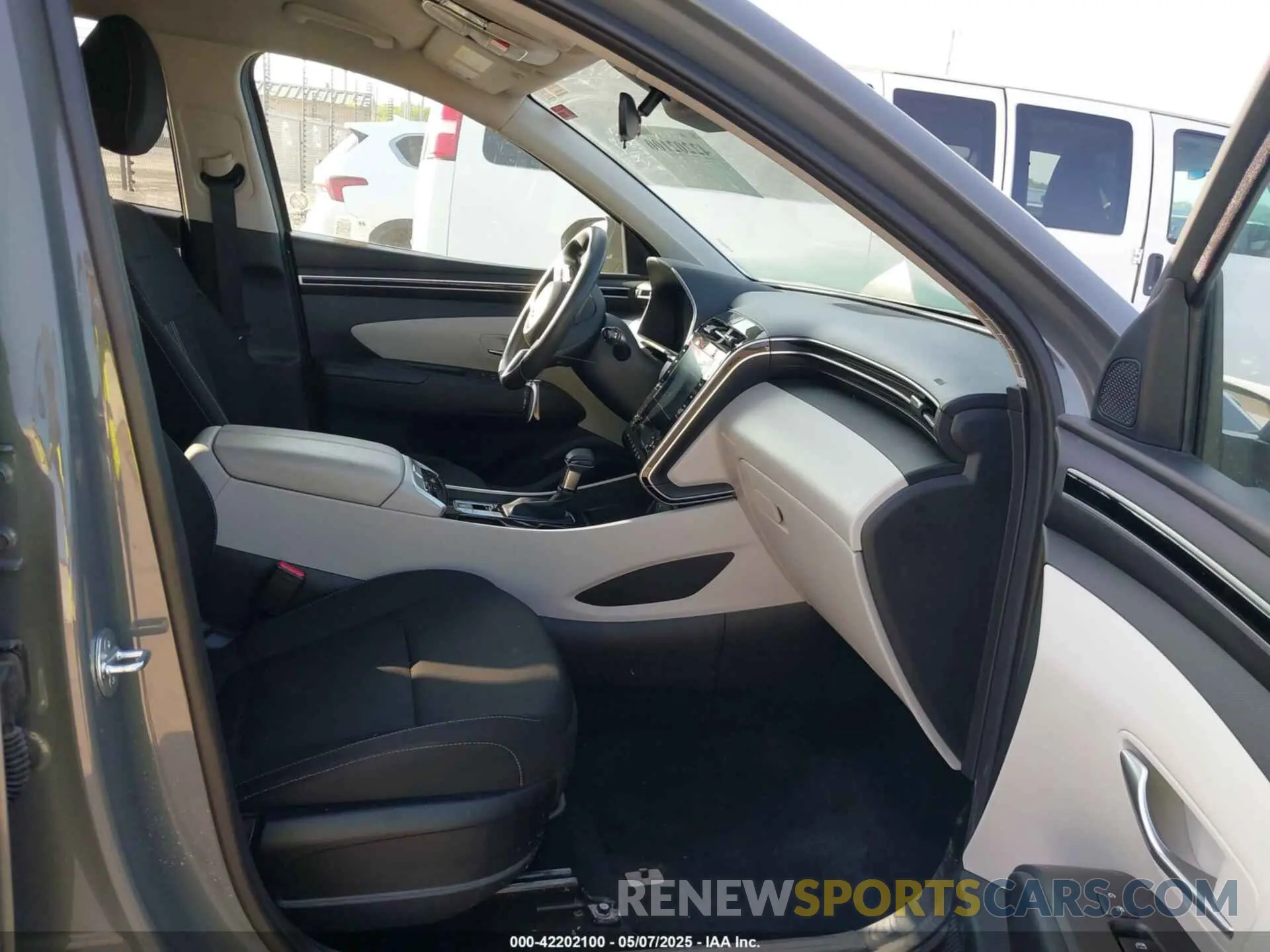 5 fotografías del automóvil dañado 5NMJBCDE6RH327893 HYUNDAI TUCSON 2024