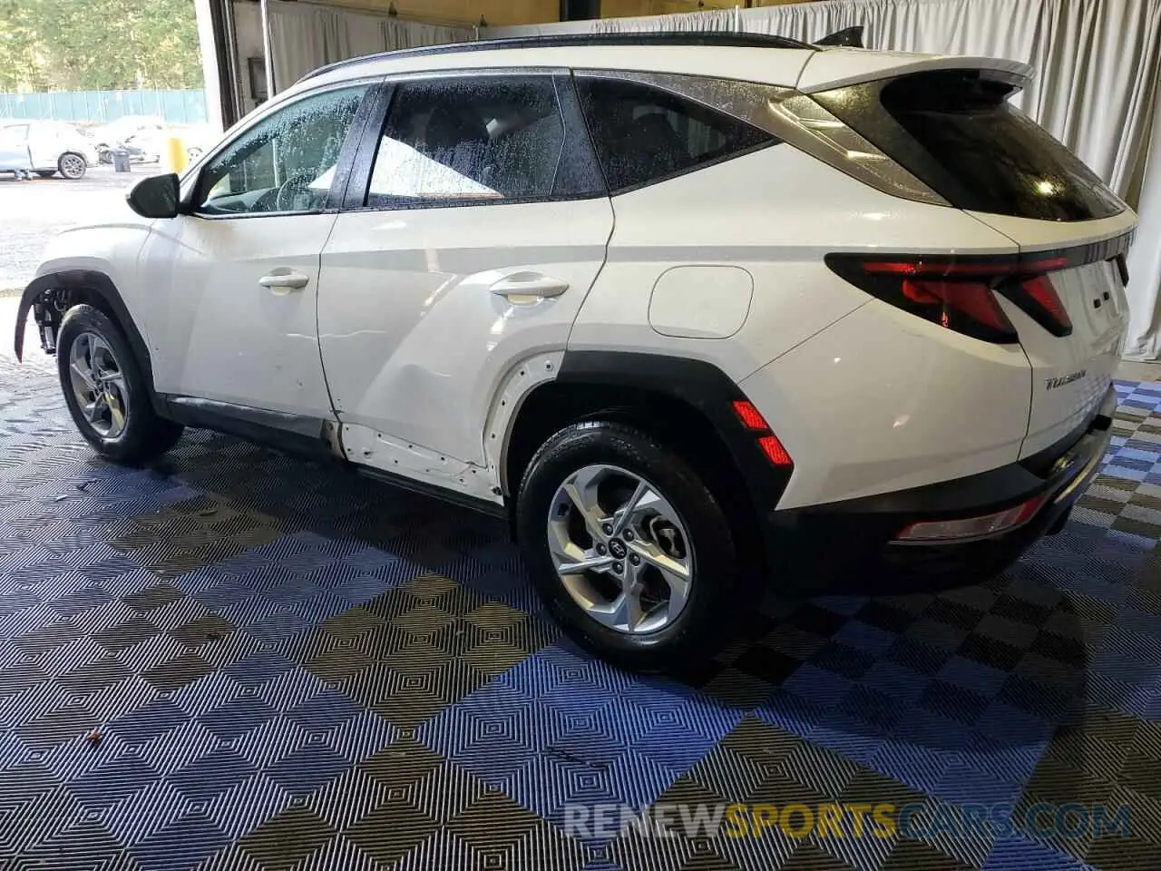 2 fotografías del automóvil dañado 5NMJBCDE6RH384384 HYUNDAI TUCSON 2024