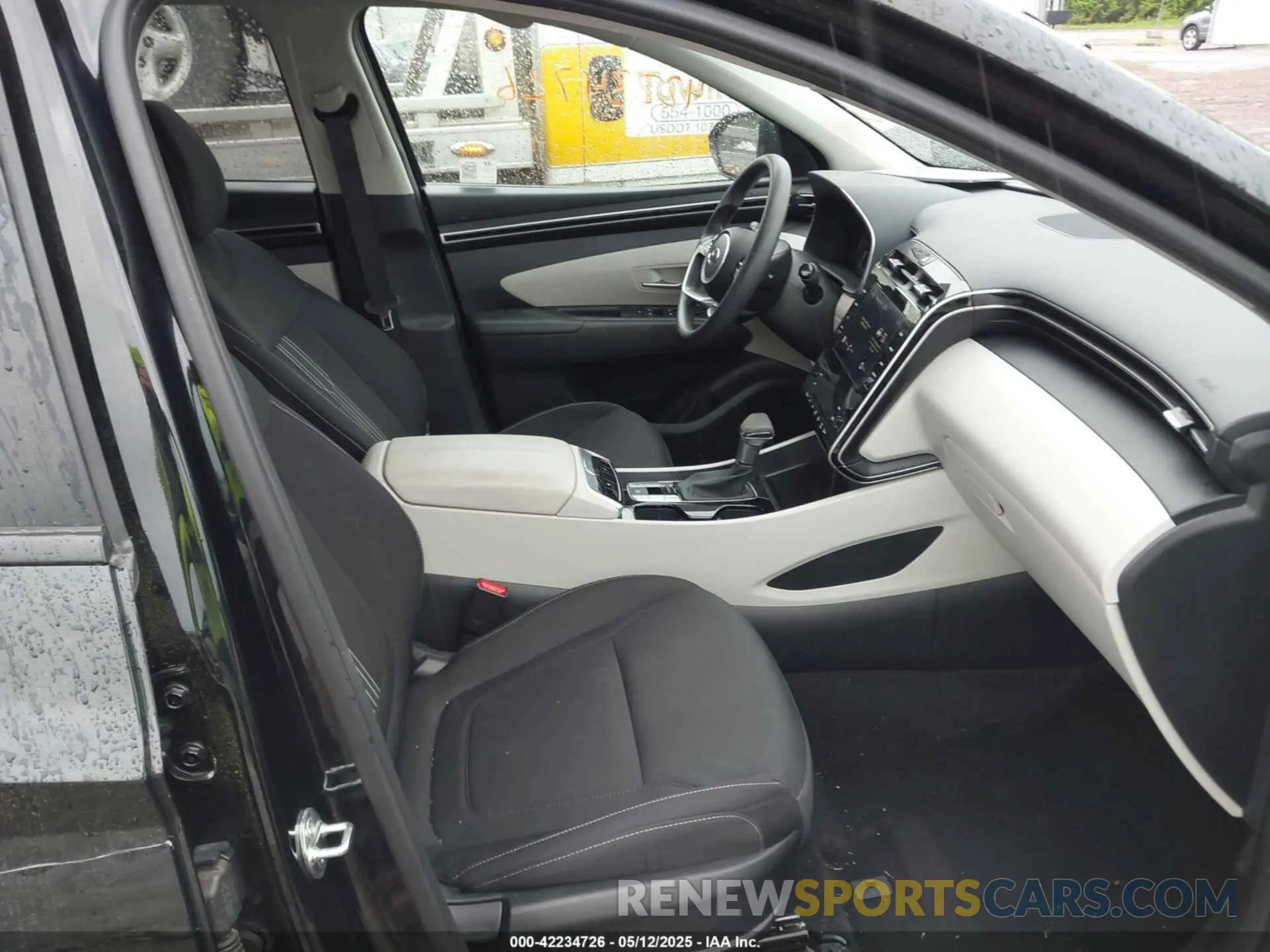 5 fotografías del automóvil dañado 5NMJBCDE9RH386338 HYUNDAI TUCSON 2024