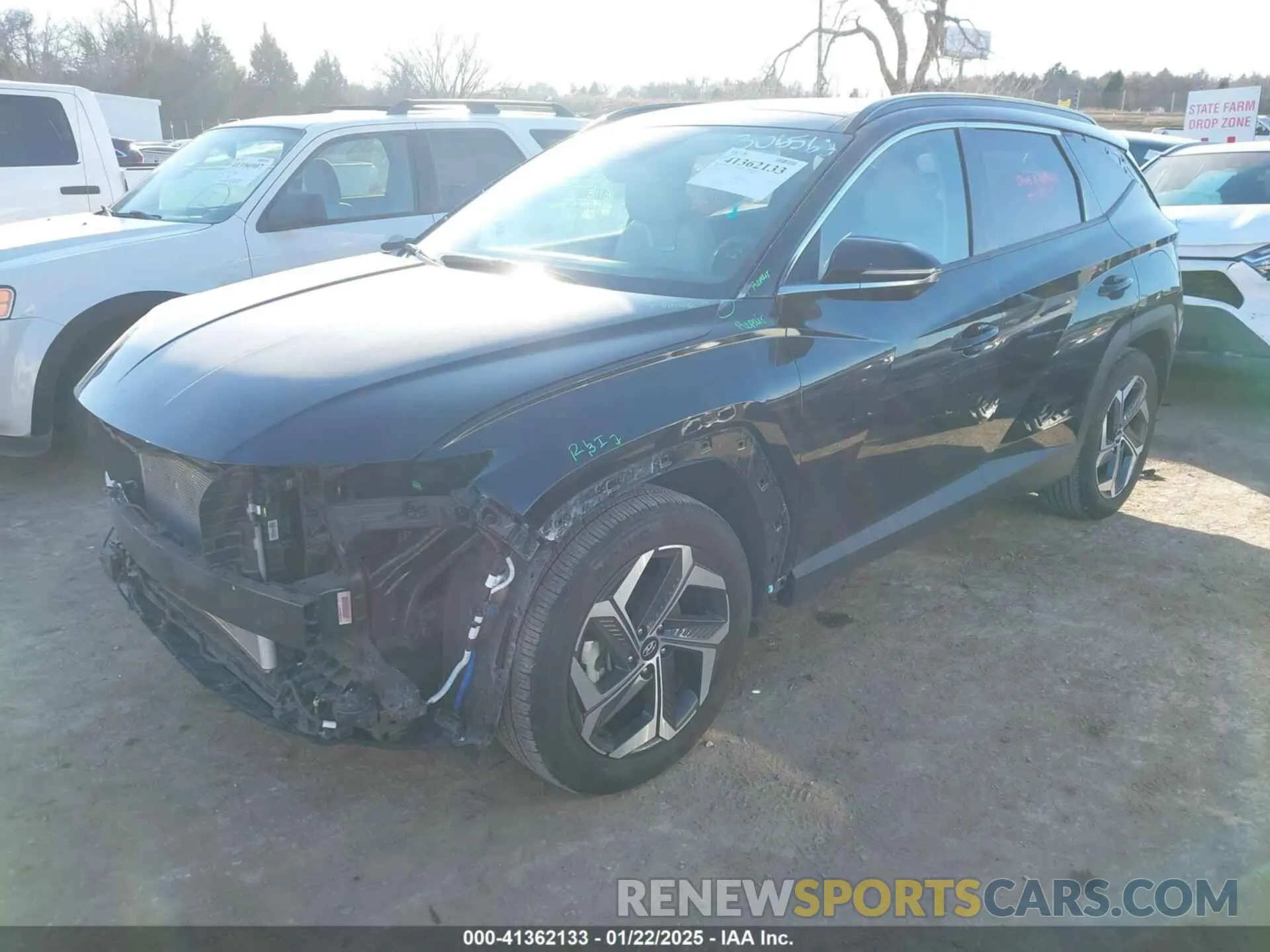 2 fotografías del automóvil dañado 5NMJE3DE0RH306562 HYUNDAI TUCSON 2024