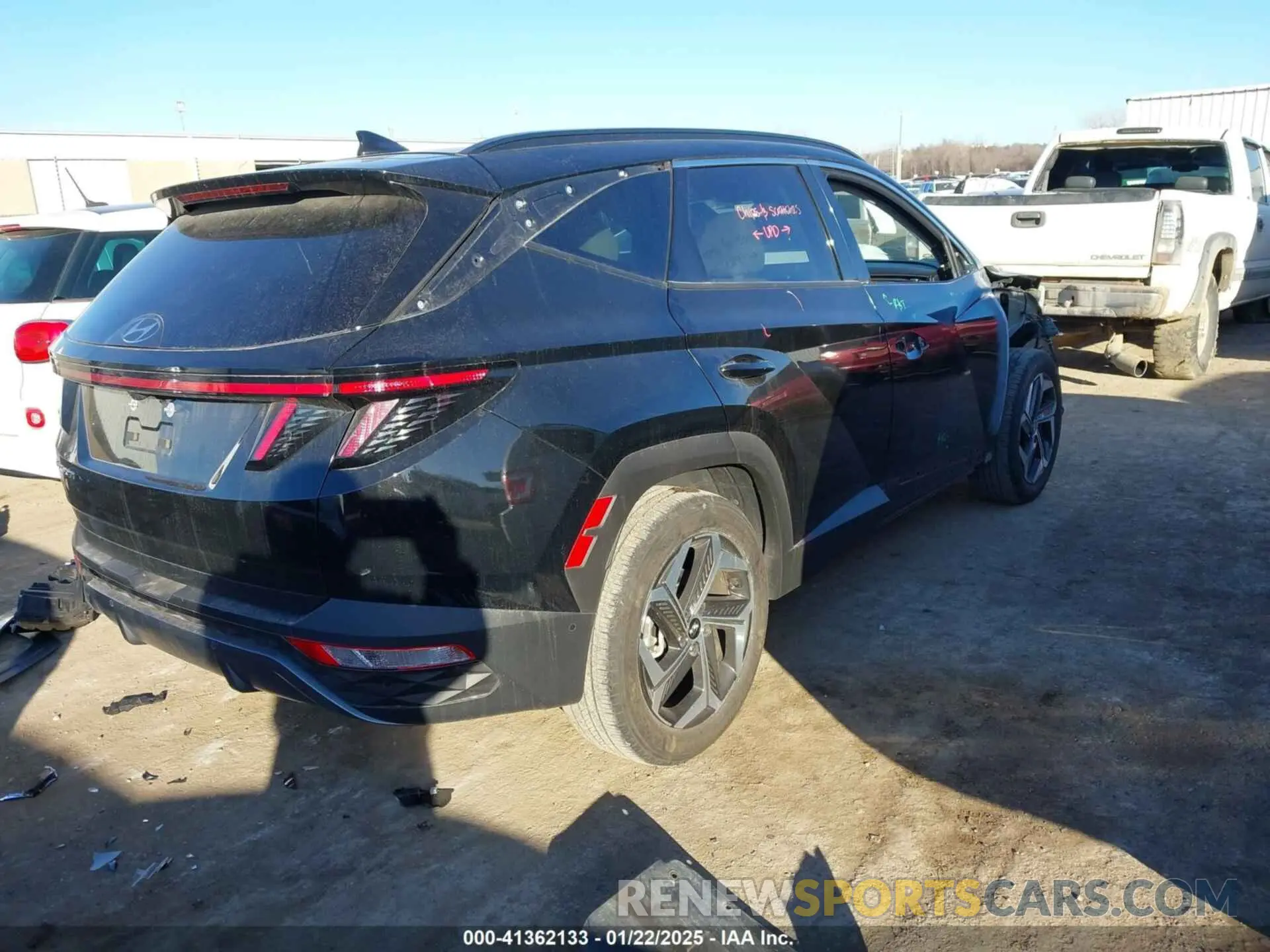 4 fotografías del automóvil dañado 5NMJE3DE0RH306562 HYUNDAI TUCSON 2024