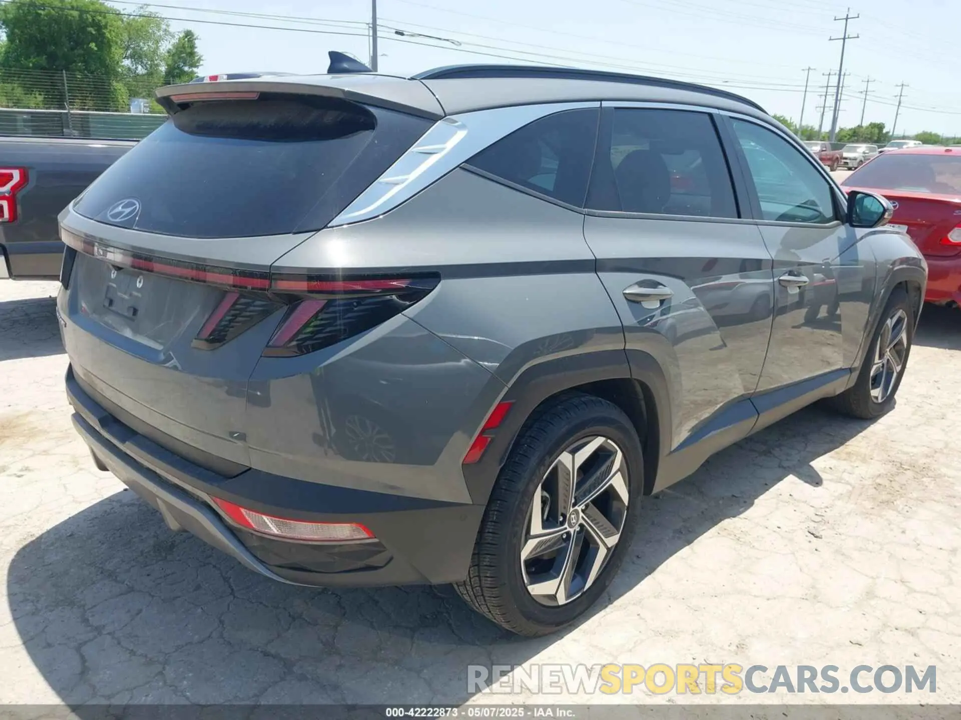 4 fotografías del automóvil dañado 5NMJE3DE1RH330868 HYUNDAI TUCSON 2024