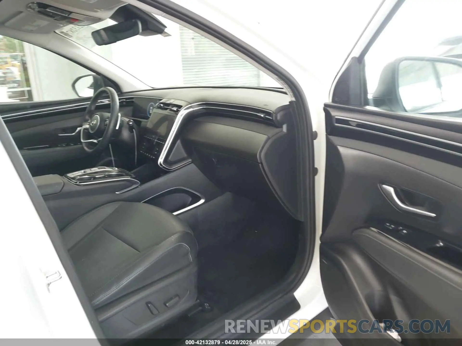 5 fotografías del automóvil dañado 5NMJE3DE3RH398587 HYUNDAI TUCSON 2024