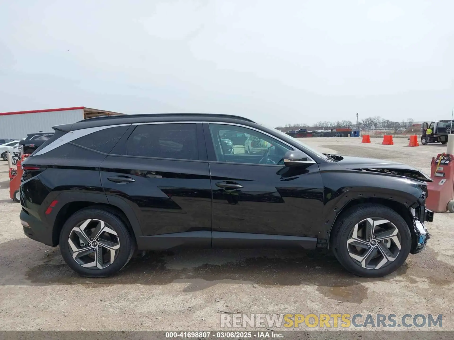 14 fotografías del automóvil dañado 5NMJE3DE4RH346935 HYUNDAI TUCSON 2024