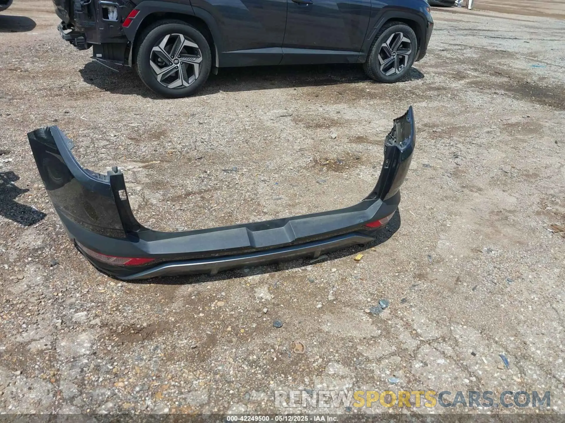 12 fotografías del automóvil dañado 5NMJE3DE4RH357627 HYUNDAI TUCSON 2024