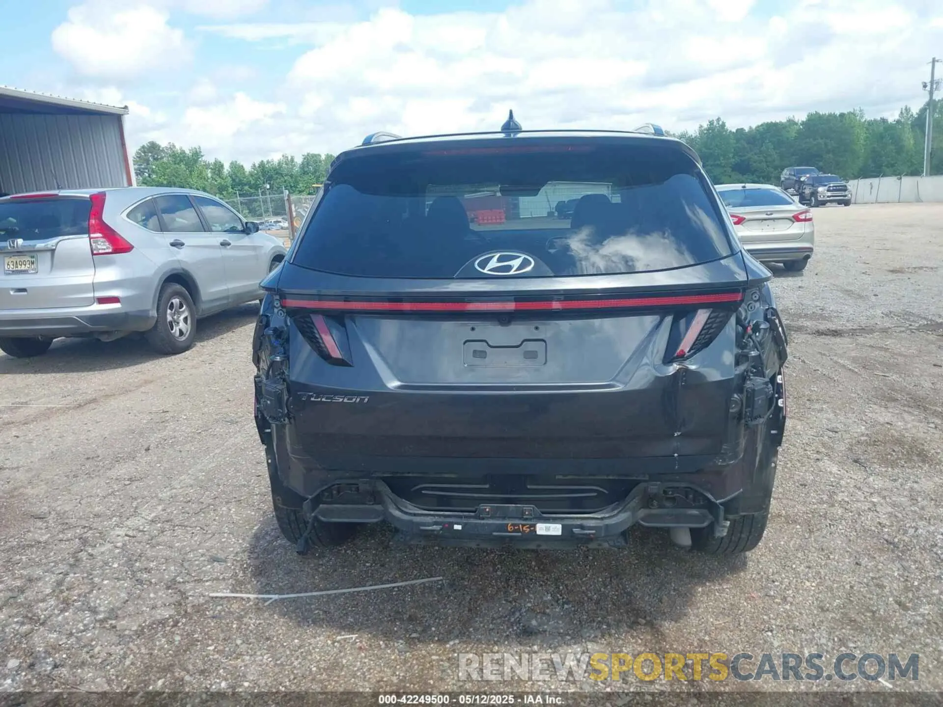 17 fotografías del automóvil dañado 5NMJE3DE4RH357627 HYUNDAI TUCSON 2024
