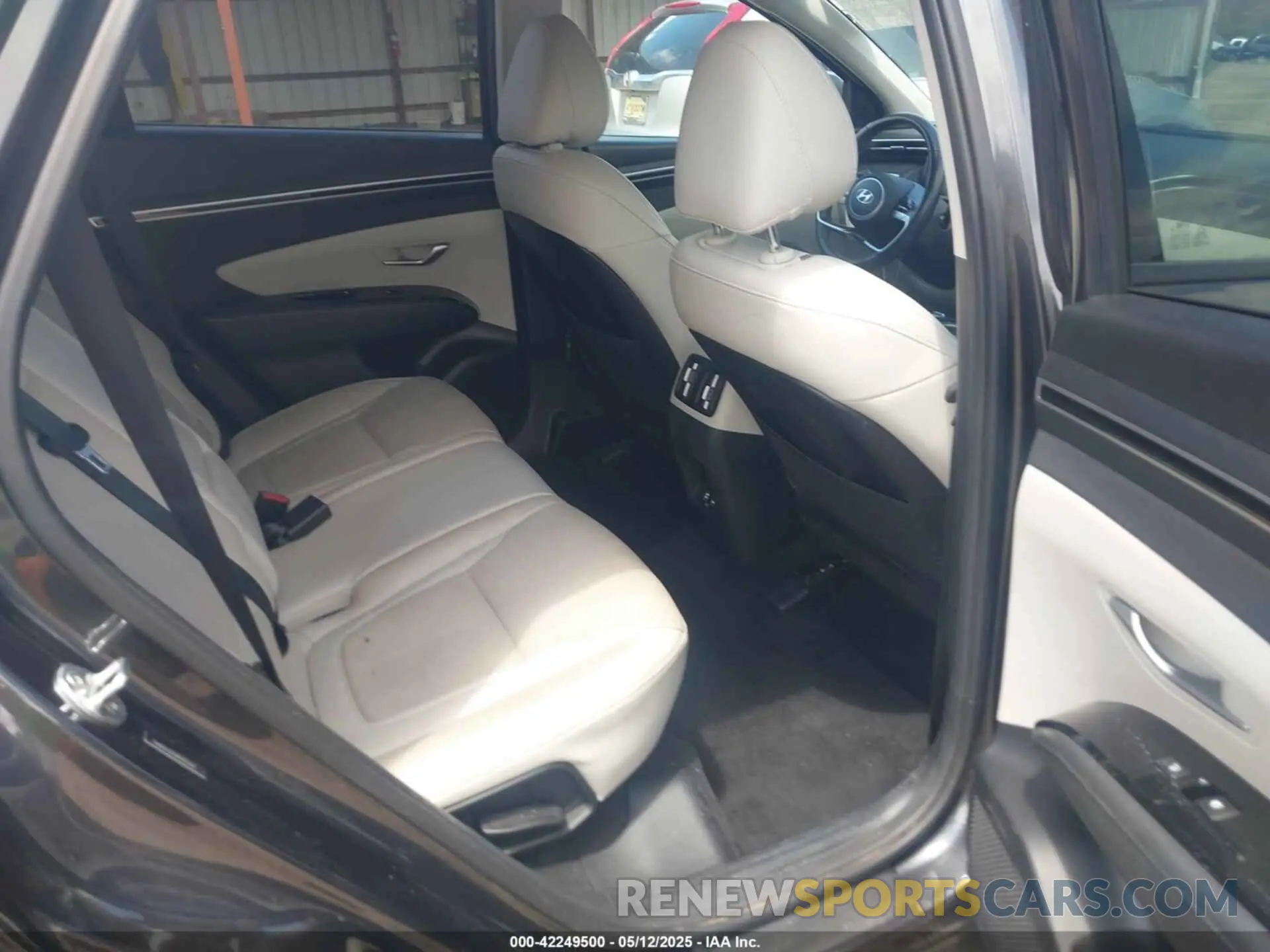 8 fotografías del automóvil dañado 5NMJE3DE4RH357627 HYUNDAI TUCSON 2024