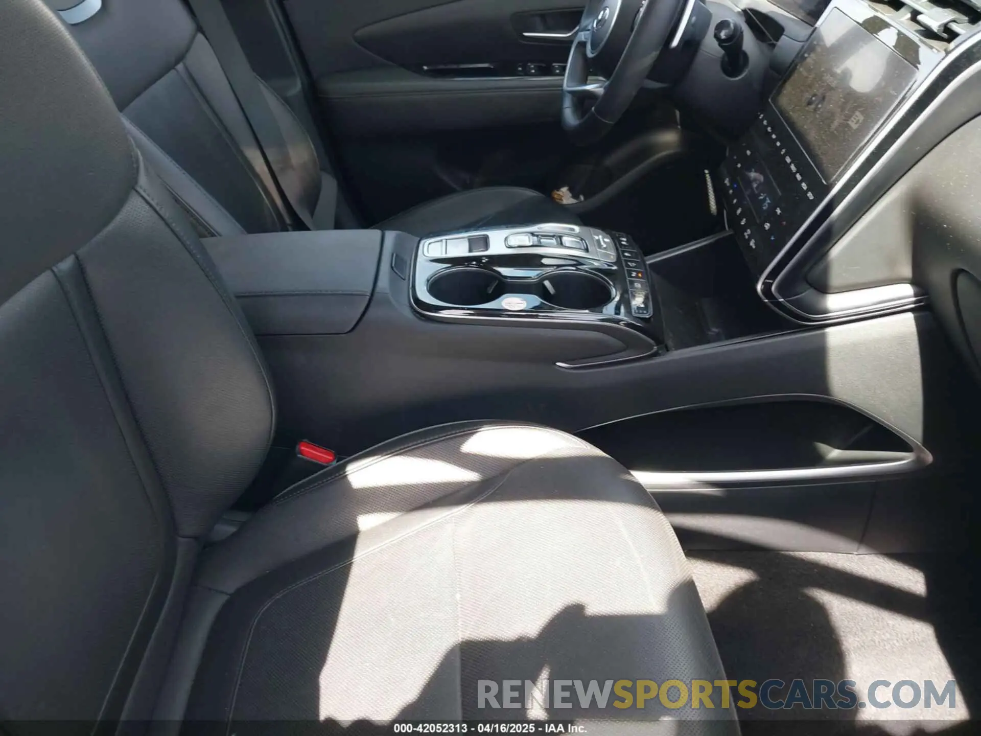 5 fotografías del automóvil dañado 5NMJE3DE5RH352341 HYUNDAI TUCSON 2024